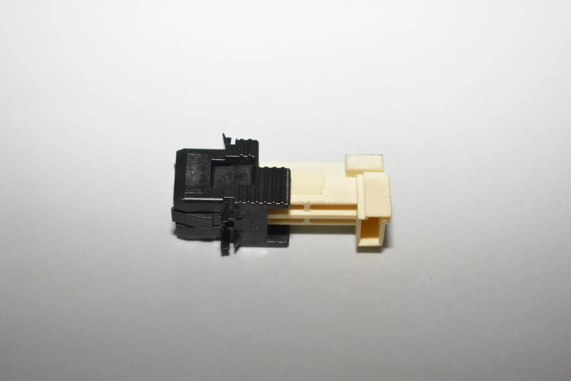 Brake Pedal Sensor – OEM 9240076 · BMW 3 (F30, F80) 328 i xDrive 2013 – 3
