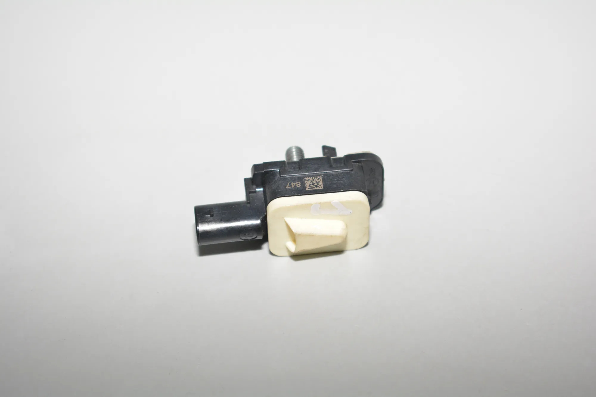 Left Side Impact Sensor – OEM 9217711 · BMW 3 (F30, F80) 328 i xDrive 2013