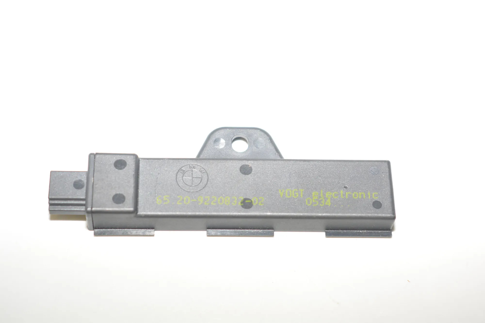 Antenna – OEM 9220832 · BMW 3 (F30, F80) 328 i xDrive 2013