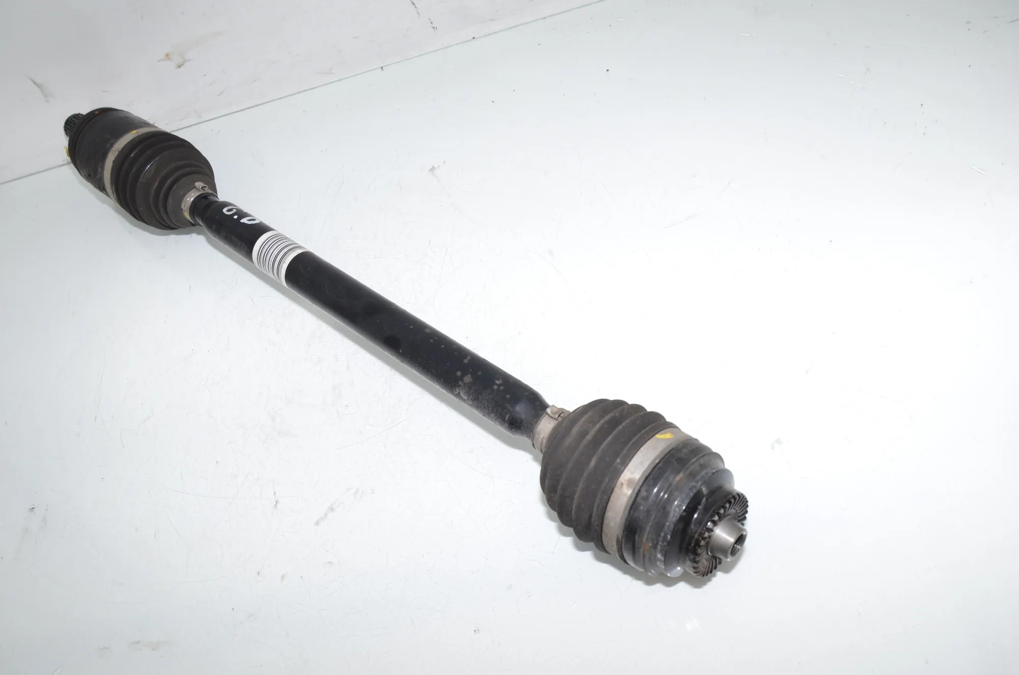 Rear Right Driveshaft – OEM 7641212 · BMW i3 (I01) s Range Extender 2019 – 2