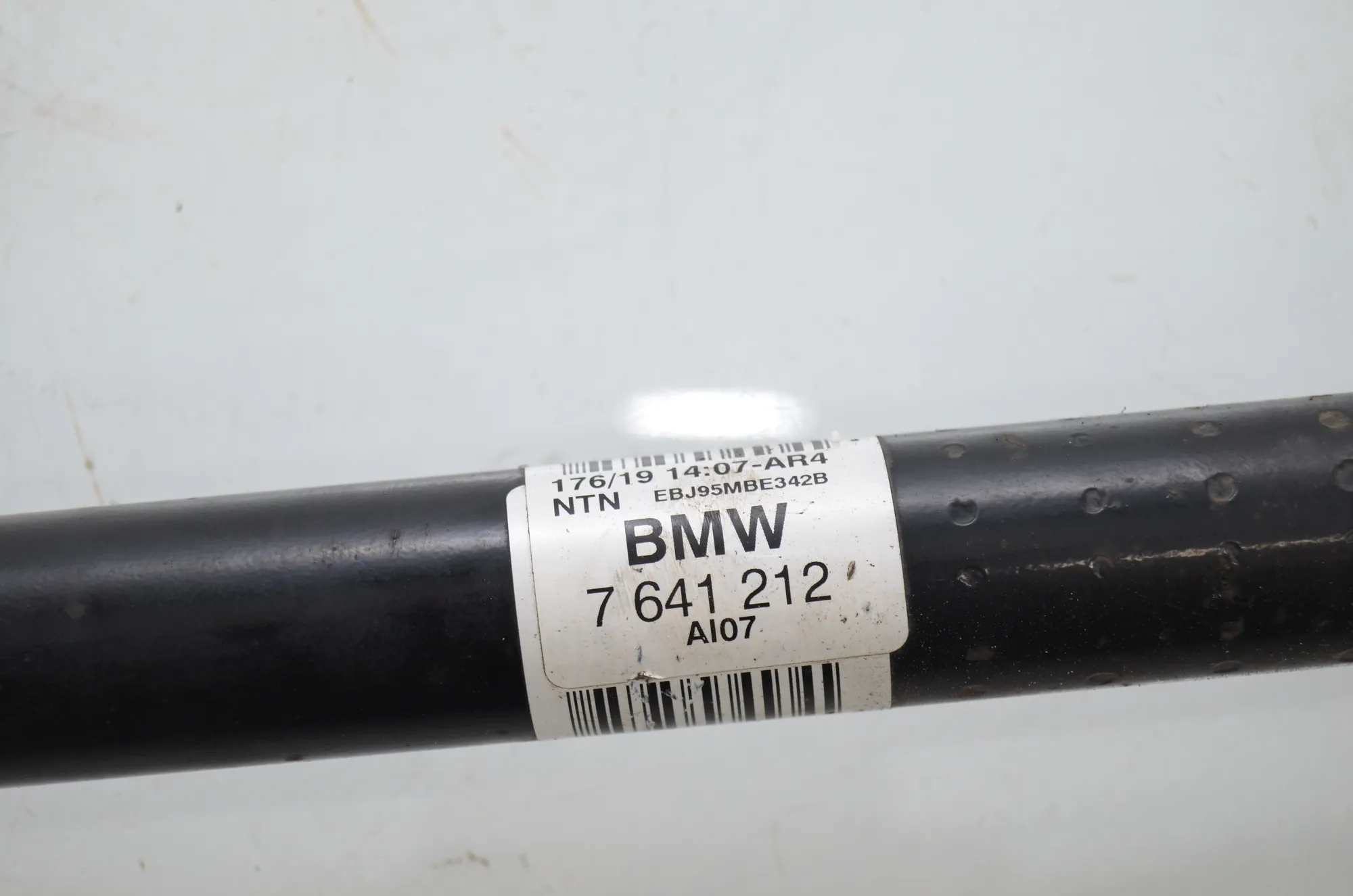 Rear Right Driveshaft – OEM 7641212 · BMW i3 (I01) s Range Extender 2019 – 4