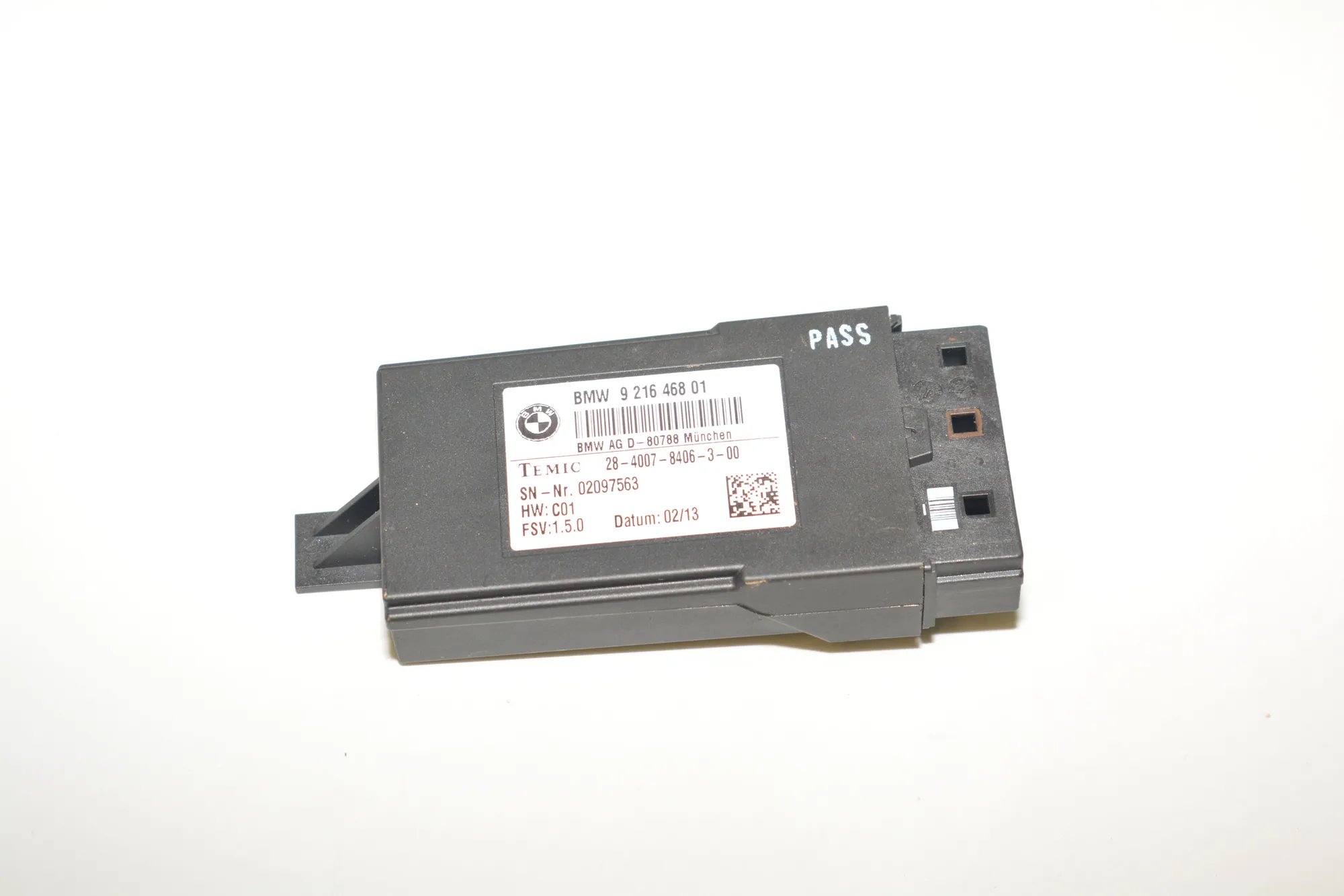 Front Right Seat Control Unit – OEM 9216468 · BMW 3 (F30, F80) 328 i xDrive 2013