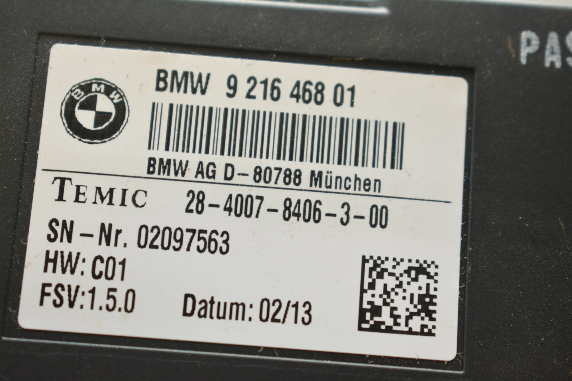 Front Right Seat Control Unit – OEM 9216468 · BMW 3 (F30, F80) 328 i xDrive 2013 – 4
