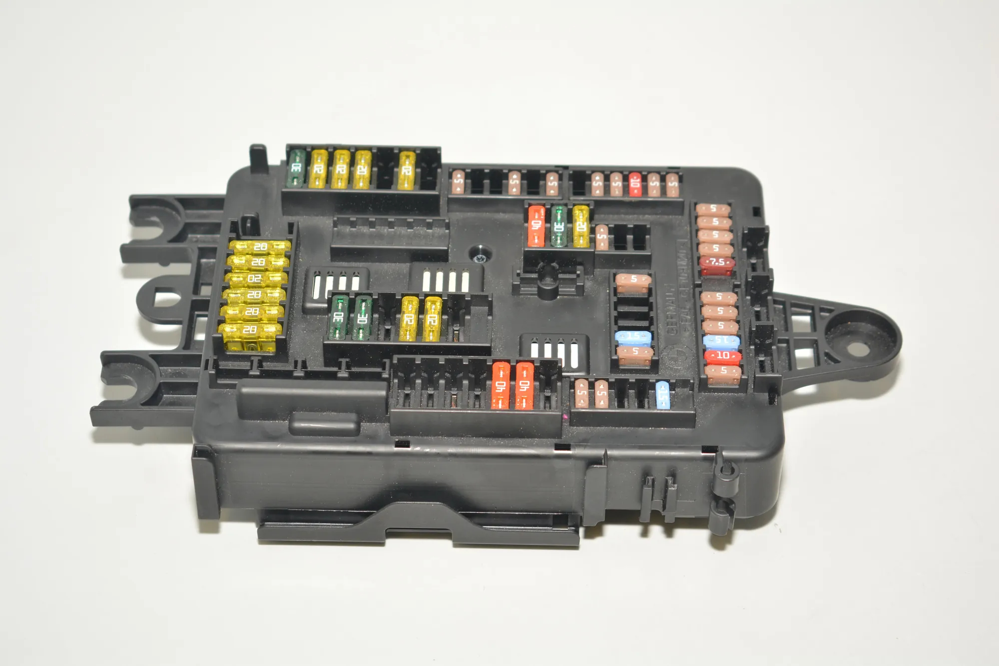Fuse Box – OEM 9261112 · BMW 3 (F30, F80) 328 i xDrive 2013 – 2