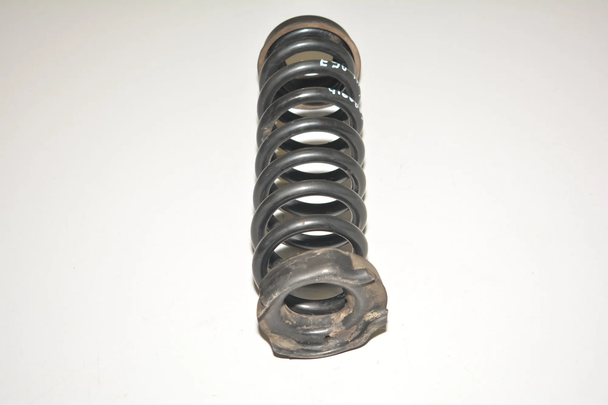 Rear Left Coil Spring – OEM 6764419 · BMW 3 (E90) 318 d 2010 – 3
