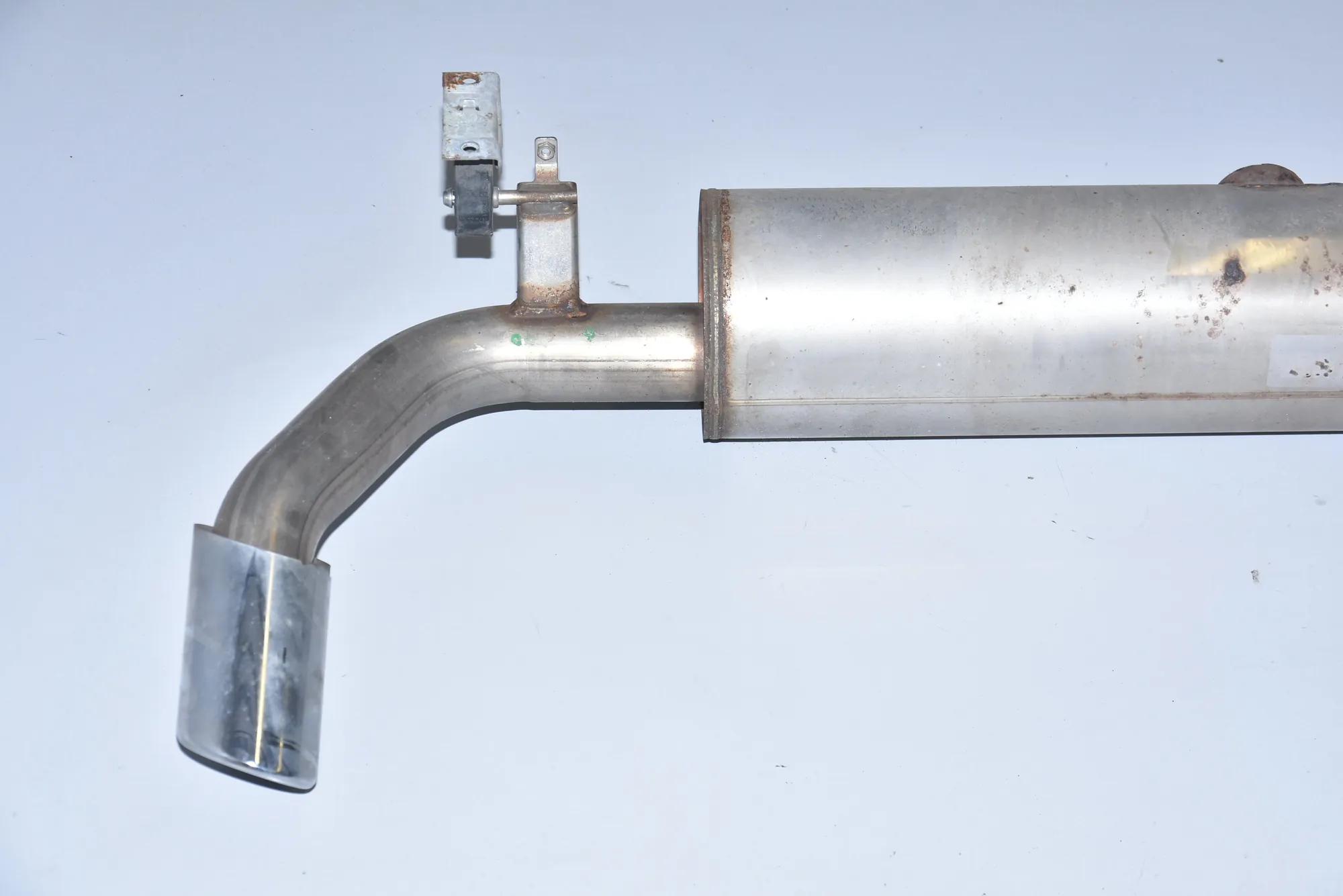 Rear Exhaust Muffler – OEM 8509745 · BMW X6 (F16, F86) BMW X6 (F16, F86) xDrive 30 d 2015 – 2