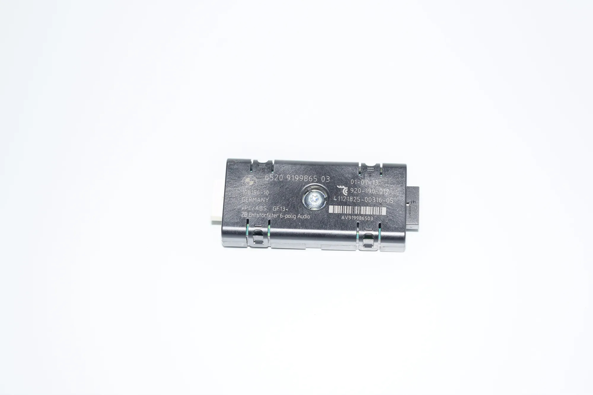 Antenna Amplifier – OEM 9199865 · BMW 5 Touring (F11) 530 d 2013 – 2