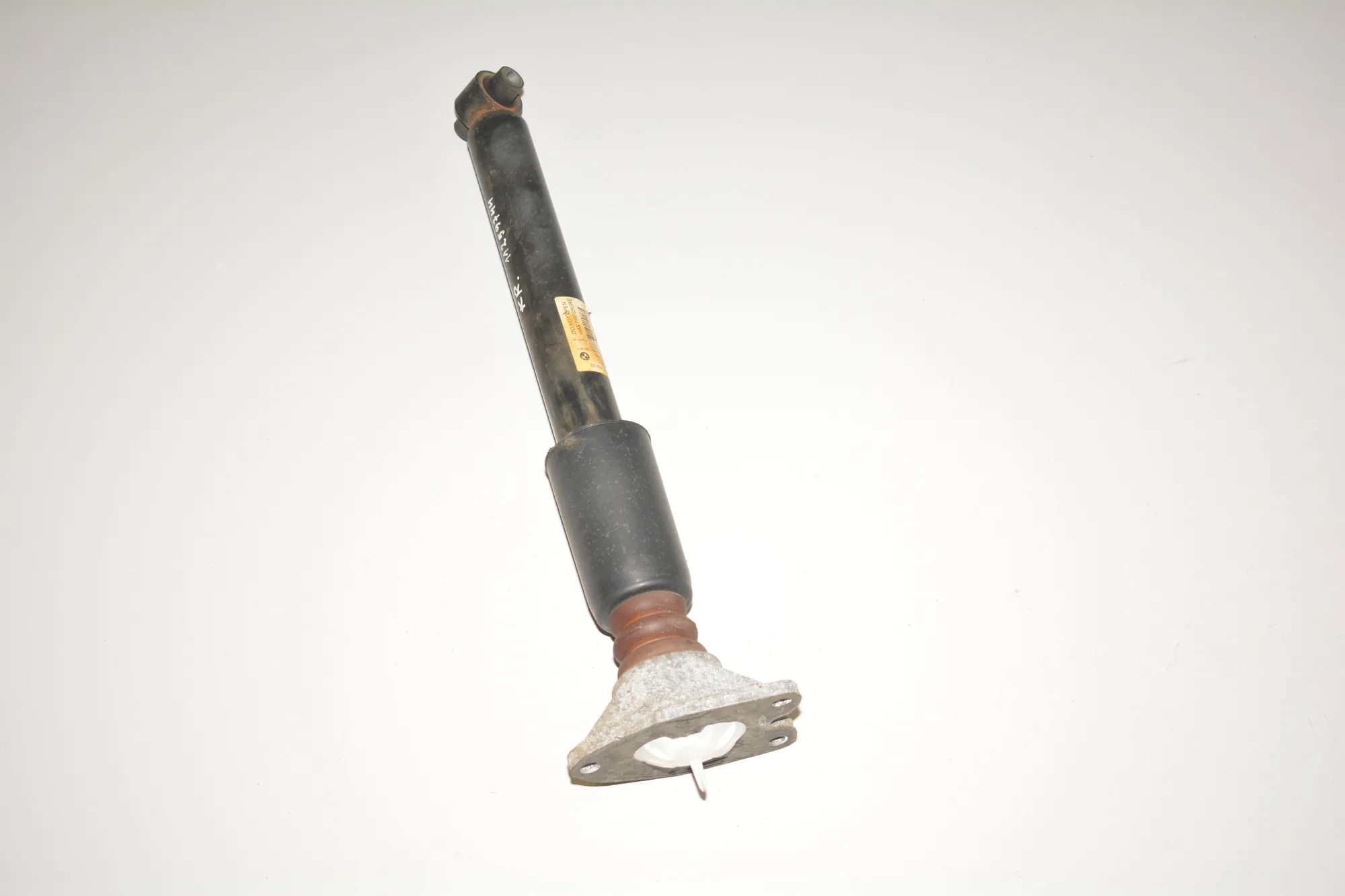 Rear Left Shock Absorber – OEM 6791569 · BMW 3 (F30, F80) 328 i xDrive 2013 – 3