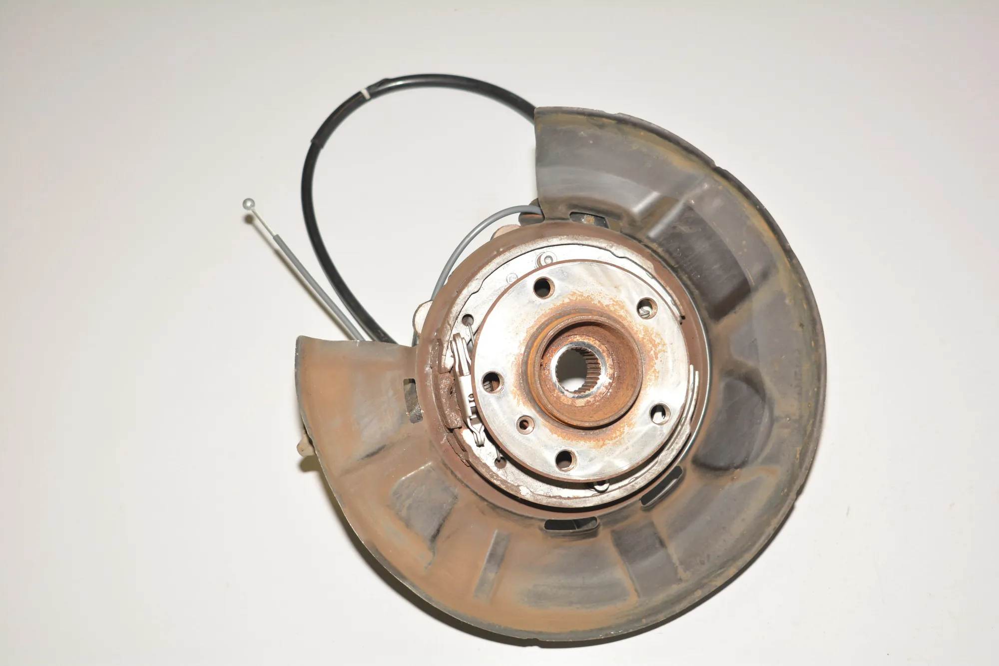 Rear Left Wheel Hub Spindle – OEM 6857640 · BMW 3 (F30, F80) 328 i xDrive 2013