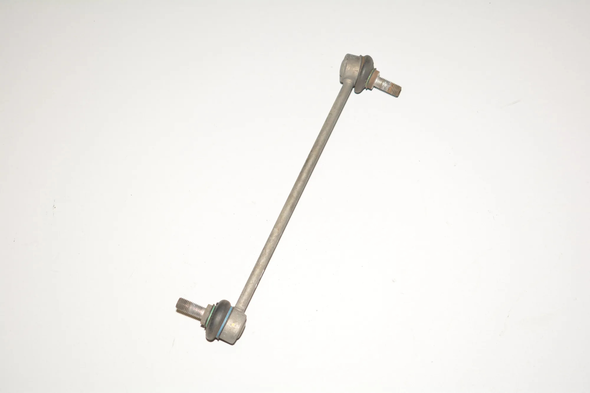Front Left Stabilizer Link · BMW 5 Touring (F11) 530 d 2013 – 4