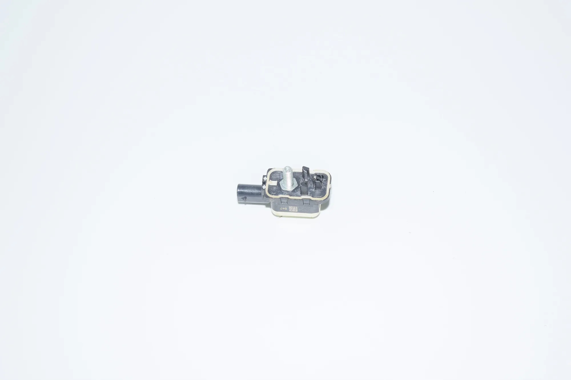 Left Side Impact Sensor – OEM 9217711 · BMW 3 (F30, F80) BMW 3 (F30, F80) 2015 – 3