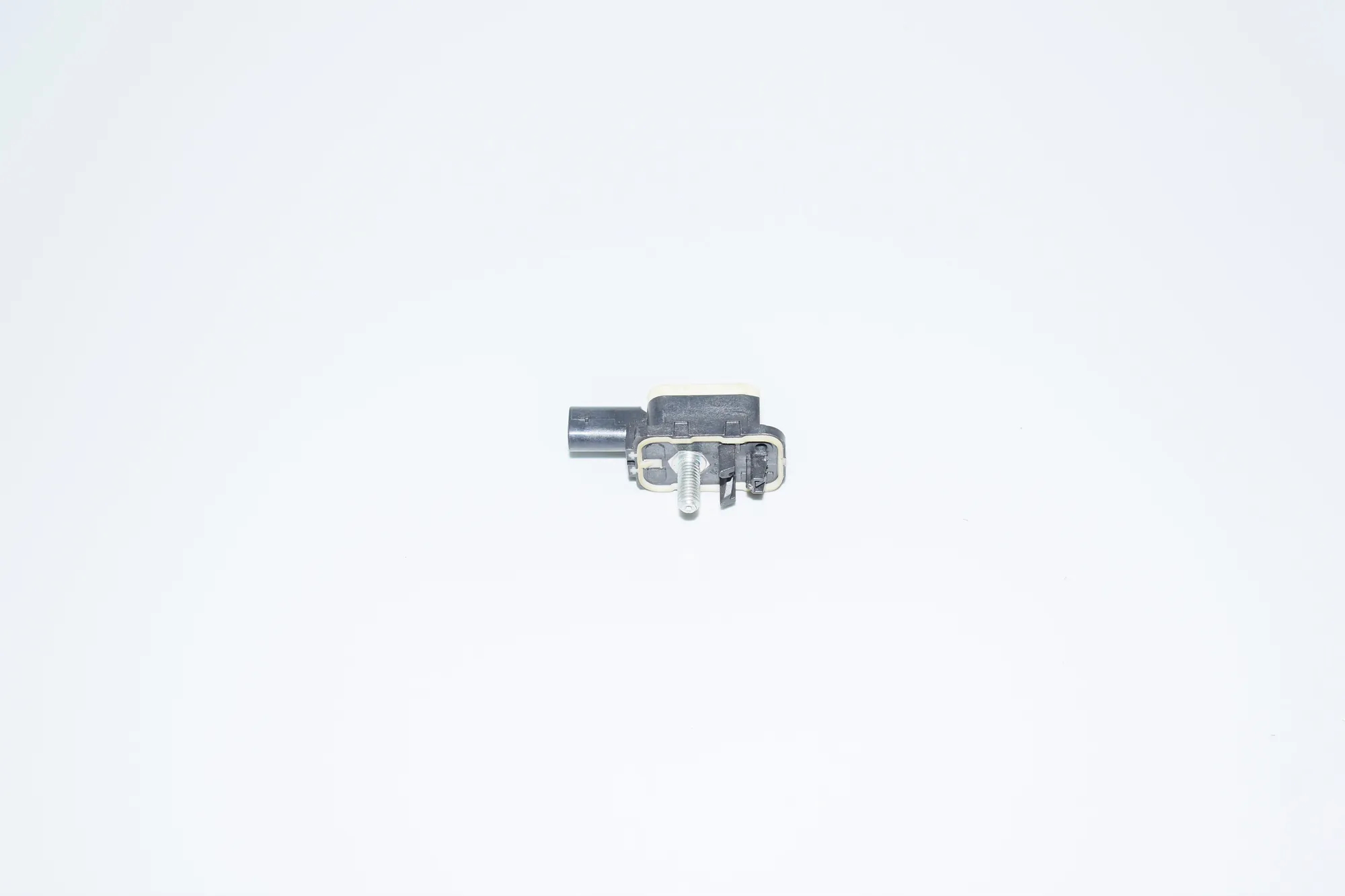 Left Side Impact Sensor – OEM 9217711 · BMW 3 (F30, F80) BMW 3 (F30, F80) 2015 – 2