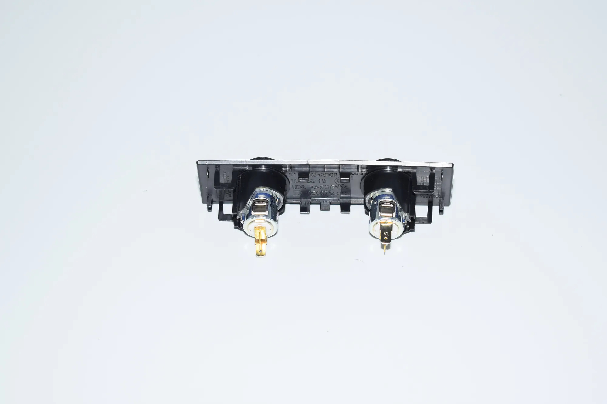 Other Interior Parts – OEM 9252009 · BMW X6 (F16, F86) BMW X6 (F16, F86) xDrive 30 d 2015 – 3