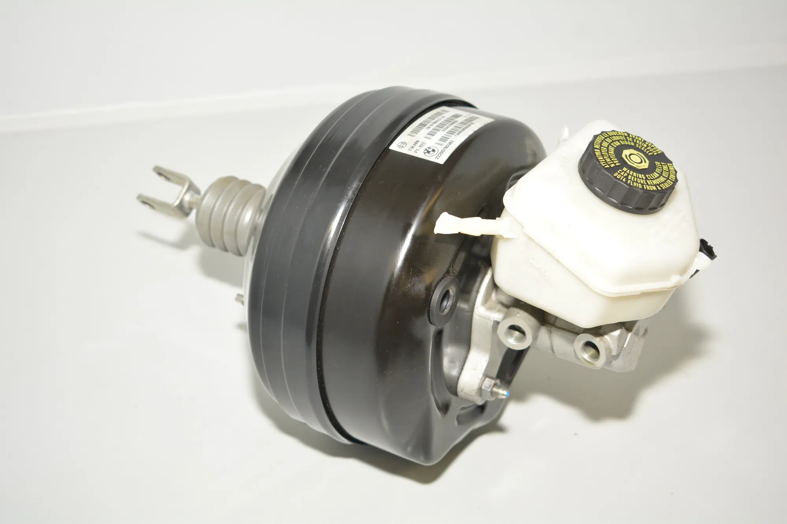 Brake Servo Booster – OEM 6798422 · BMW 3 (F30, F80) 328 i xDrive 2013