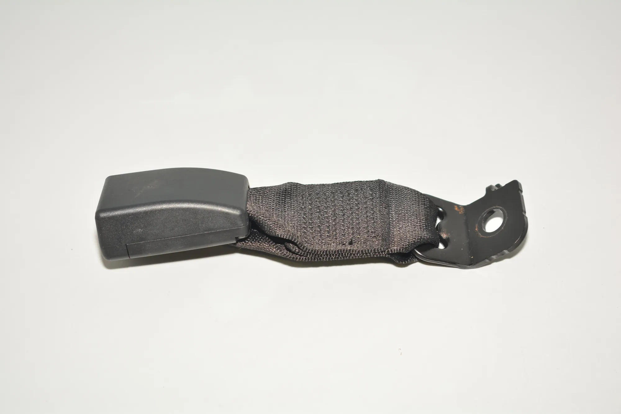 Rear Left Seat Buckle – OEM 7243311 · BMW 3 (F30, F80) 328 i xDrive 2013 – 3