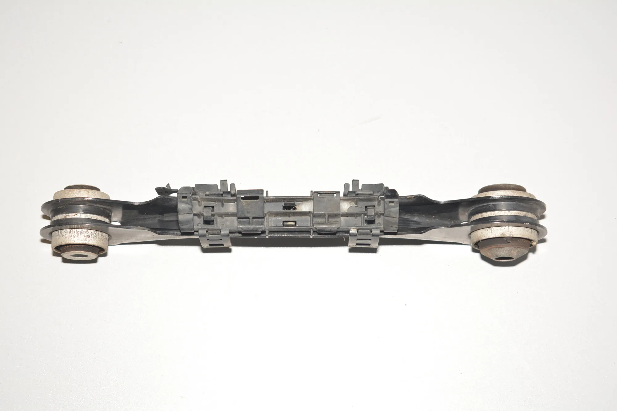 Rear Left Control Arm – OEM 6792543 · BMW 4 Coupe (F32, F82) 428 i xDrive 2015 – 3