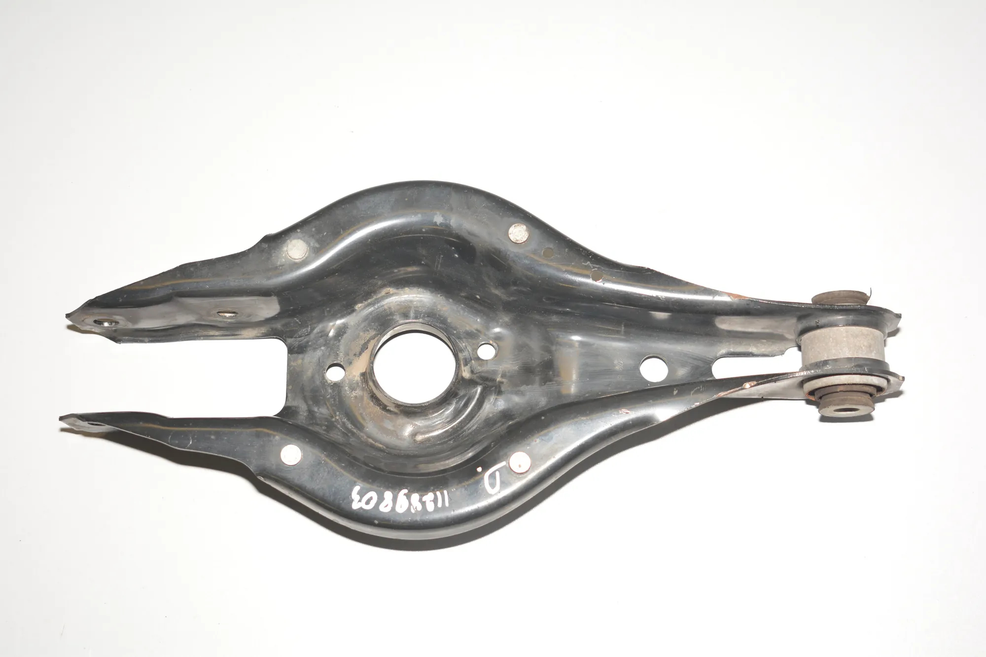 Rear Right Lower Control Arm – OEM 6867540 · BMW 4 Coupe (F32, F82) 428 i xDrive 2015 – 2