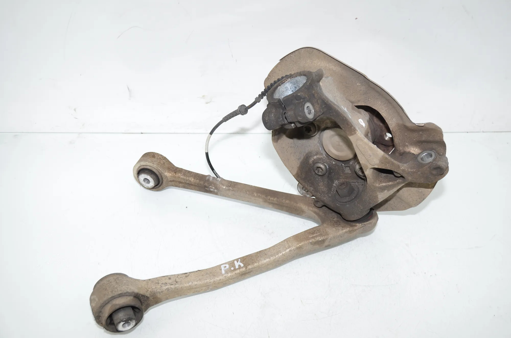 Front Left Wheel Hub – OEM 6852159 · BMW i3 (I01) s Range Extender 2019 – 3