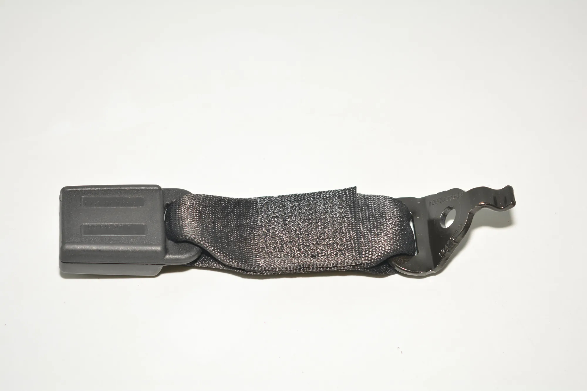 Rear Middle Seat Buckle – OEM 7259397 · BMW 3 (F30, F80) 328 i xDrive 2013 – 4