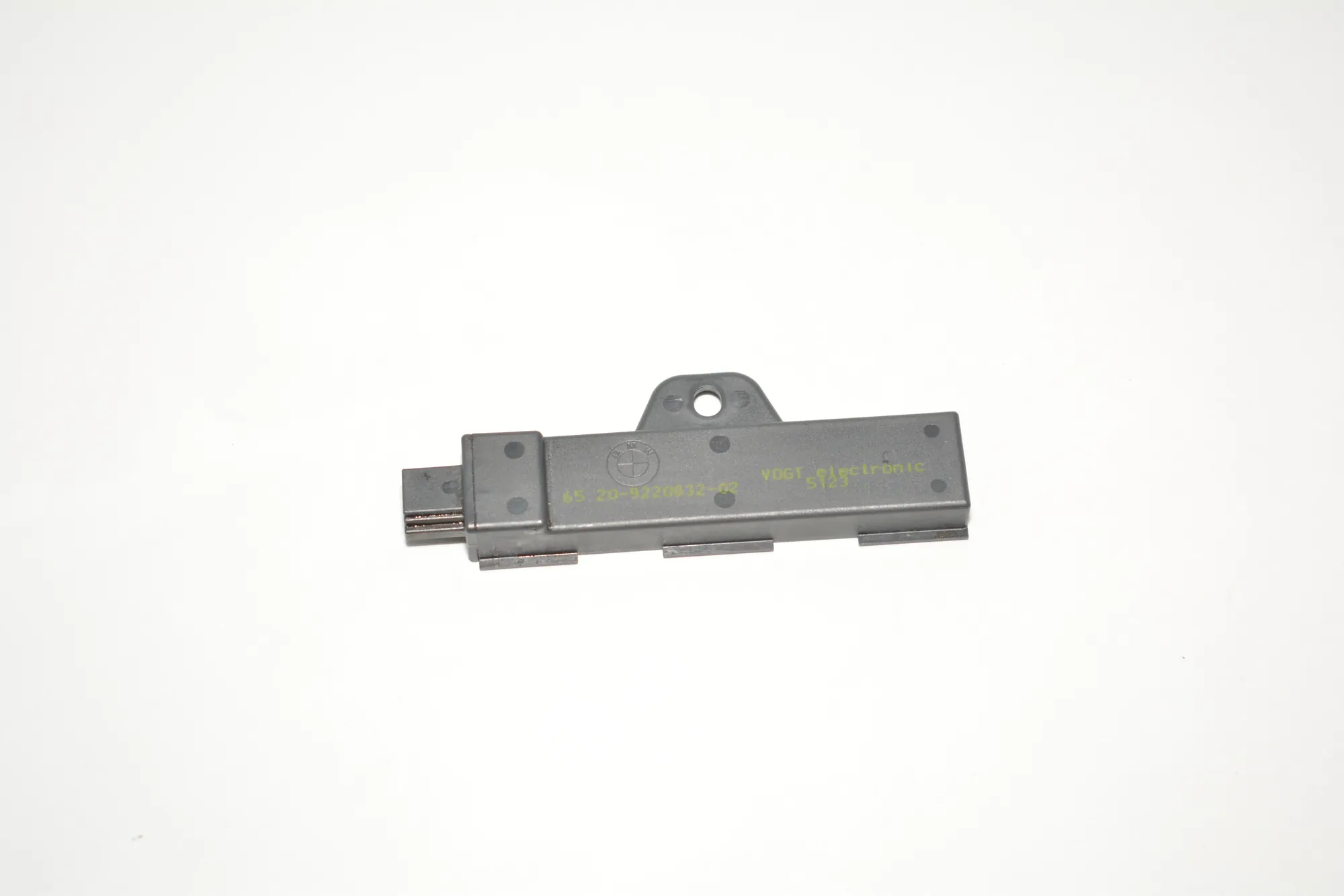 Antenna – OEM 9220832 · BMW 3 (F30, F80) 328 i xDrive 2013
