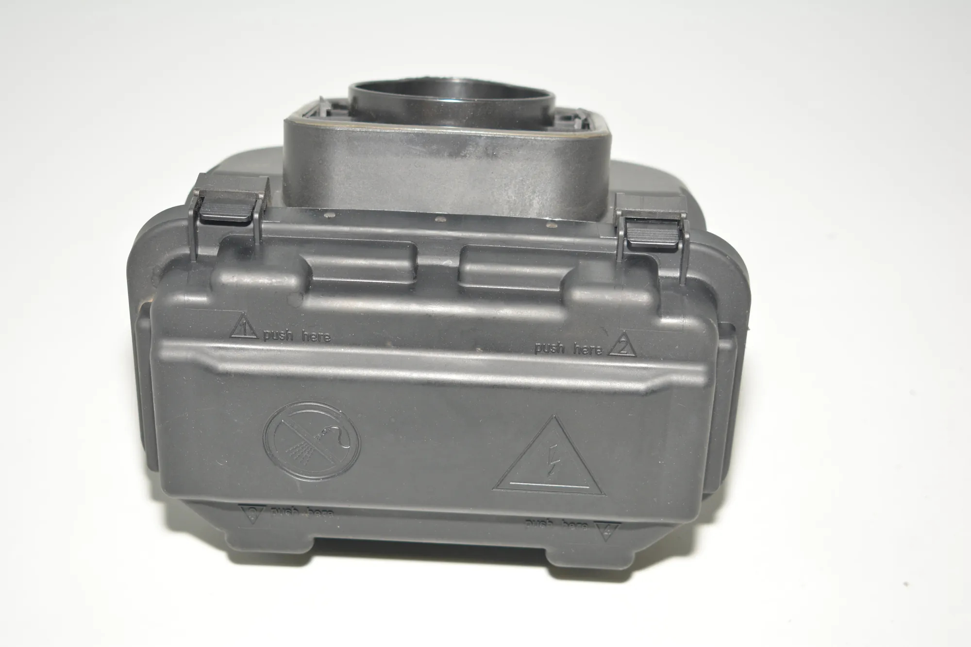 Fuse Box – OEM 9224854 · BMW 3 (F30, F80) 328 i xDrive 2013