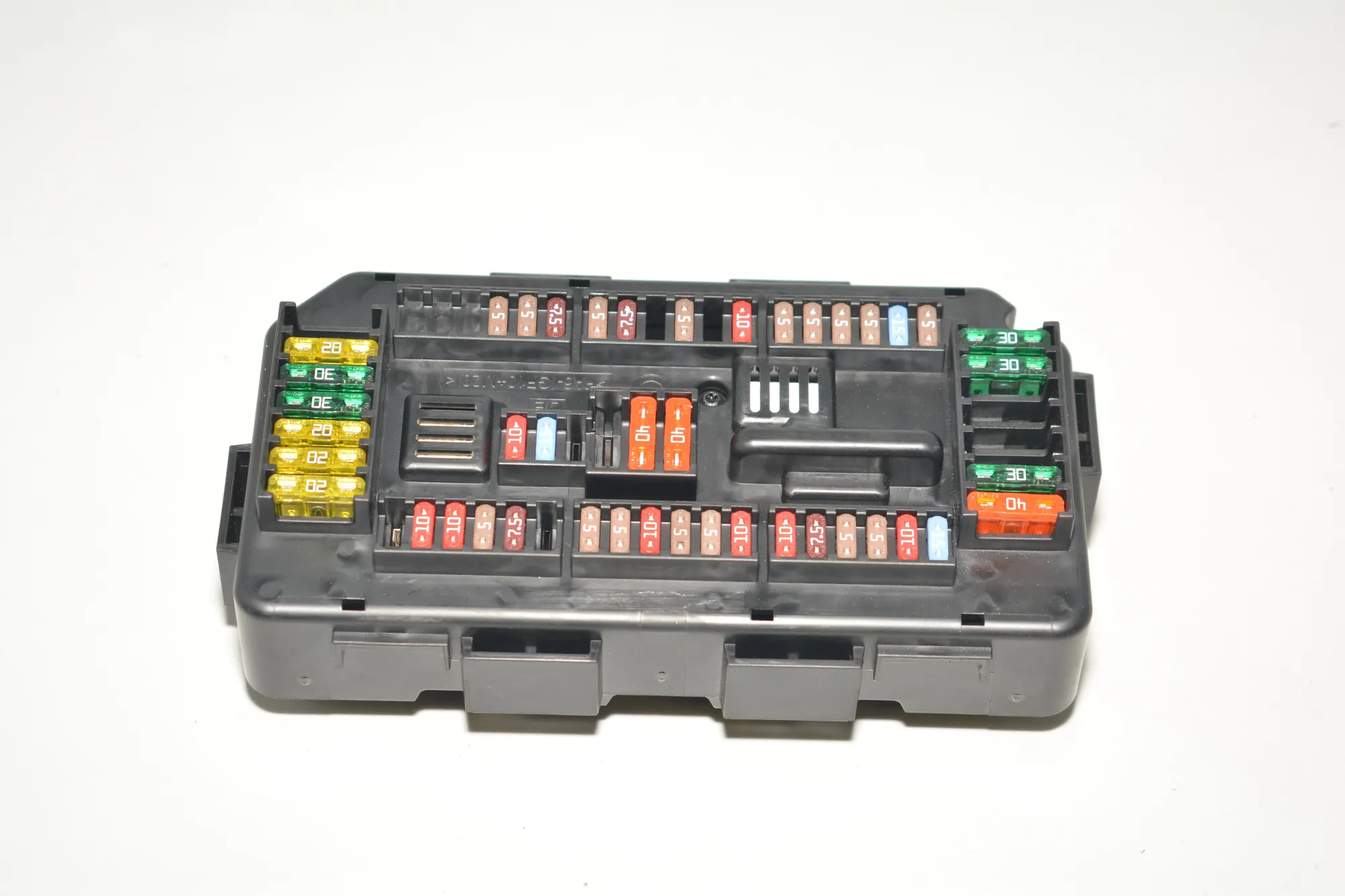 Fuse Box – OEM 9224879 · BMW 3 (F30, F80) 328 i xDrive 2013 – 2
