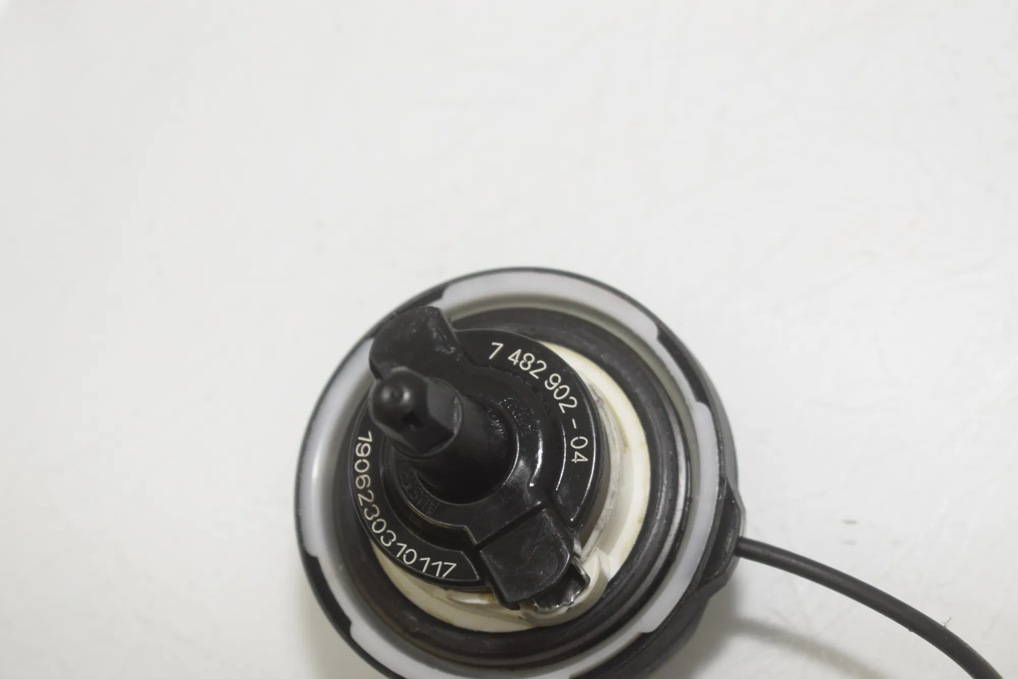 Fuel Tank Cap – OEM 7482902 · BMW 3 Touring (G21) (2019 - -) 320 i 2023 – 3