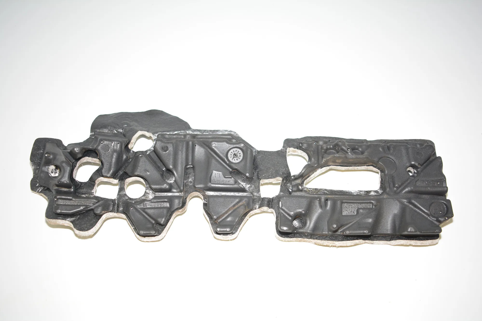 Heat Insulation – OEM 8571321 · BMW 5 (G30) (2016 -) 530 d xDrive (2016 -, 3.0 L, 195 kW) 2016 – 2