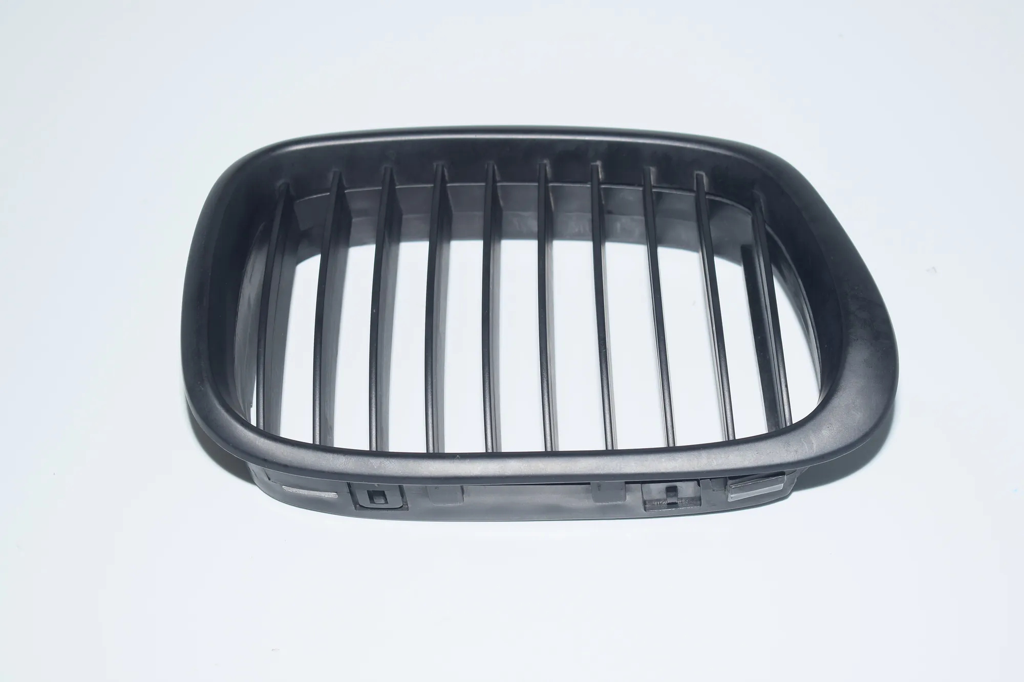 Front Right Grill · BMW 5 Touring (E39) BMW 5 Touring (E39) 2000 – 3