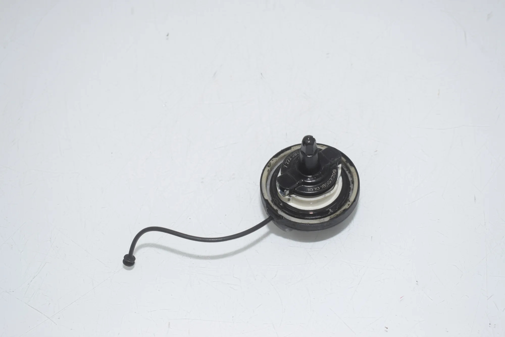 Fuel Tank Cap – OEM 7482901 · BMW 4 Gran Coupe (F36) 430 d 2016 – 3