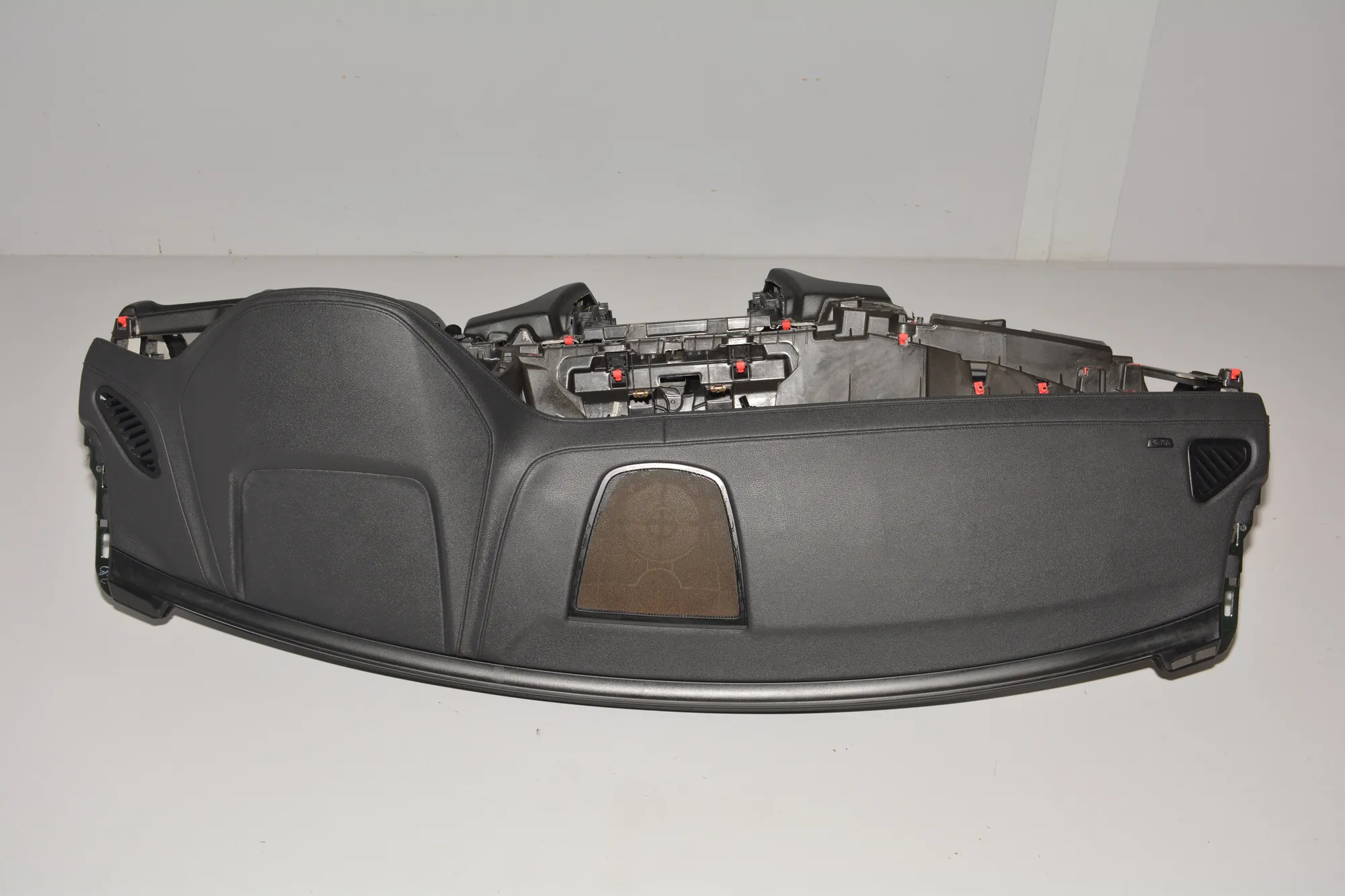 Dashboard – OEM 9258210 · BMW X6 (F16, F86) BMW X6 (F16, F86) xDrive 30 d 2015 – 2