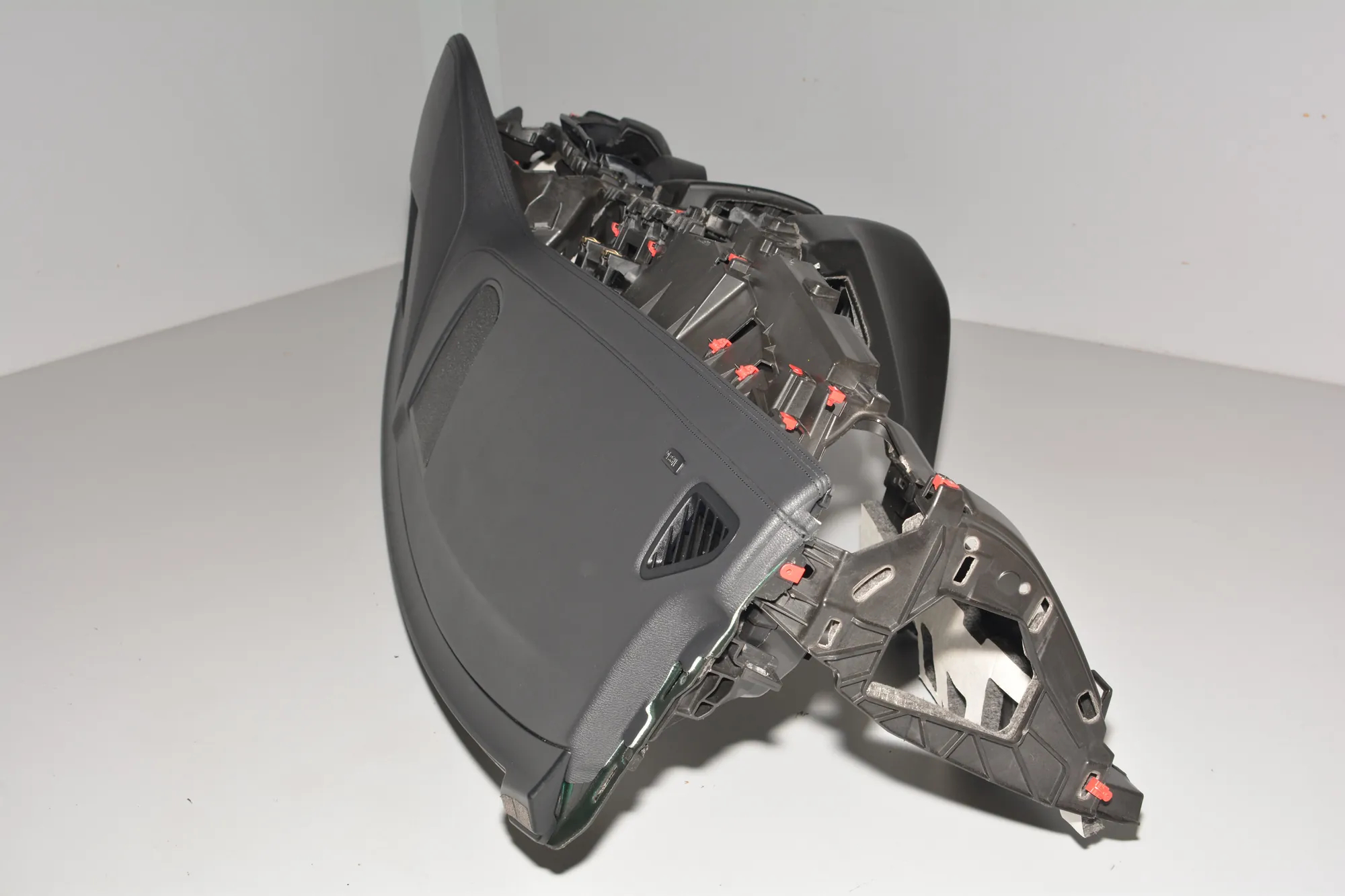Dashboard – OEM 9258210 · BMW X6 (F16, F86) BMW X6 (F16, F86) xDrive 30 d 2015 – 8