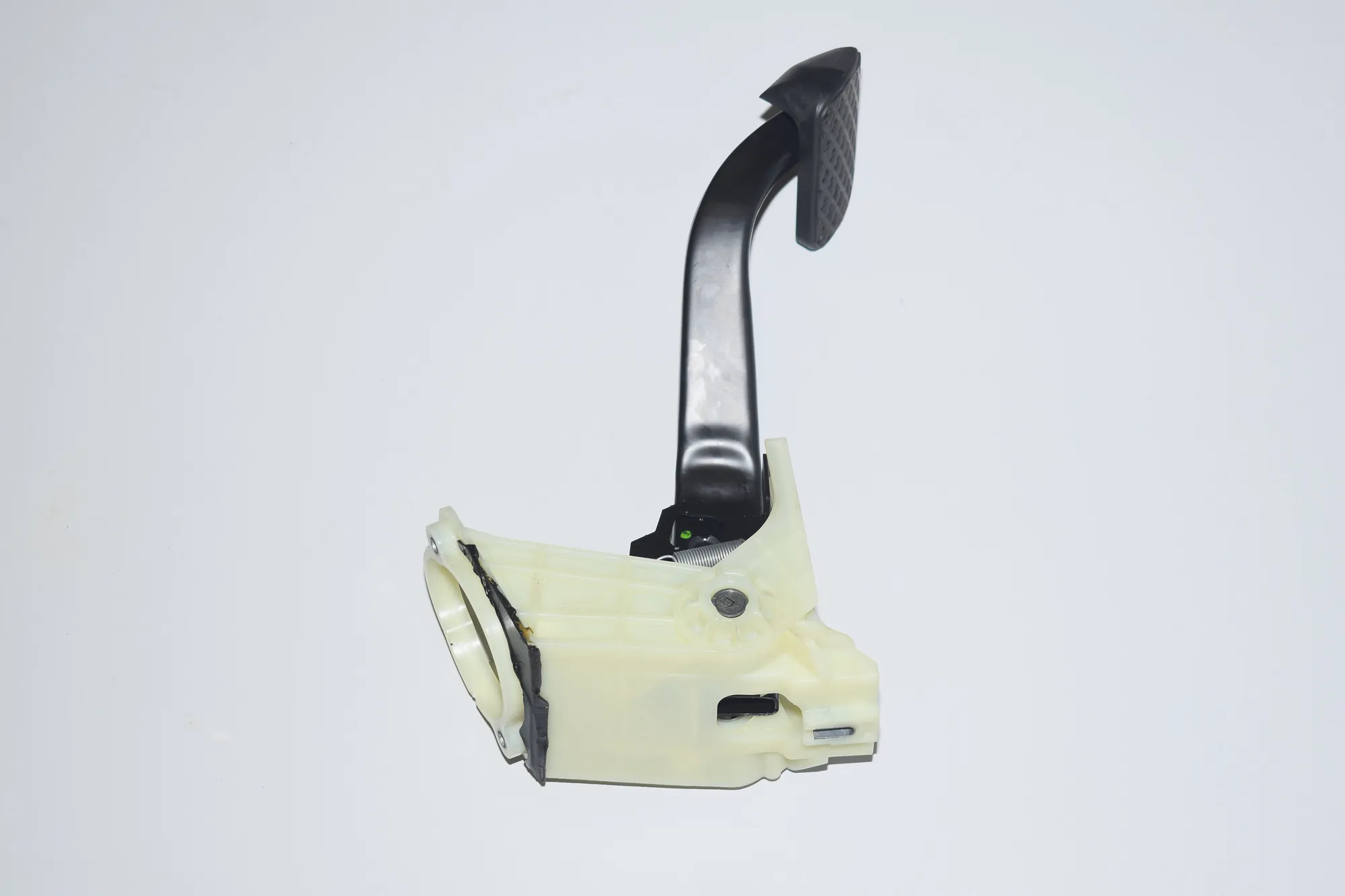 Brake Pedal – OEM 6798596 · BMW 3 (F30, F80) 328 i 2012 – 3