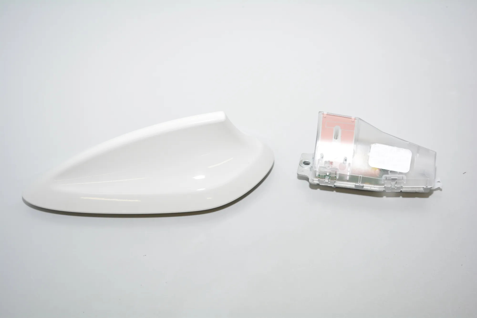 Antenna – OEM 9227775 · BMW 3 Touring (F31) BMW 3 Touring (F31) 316 d 2015 – 2