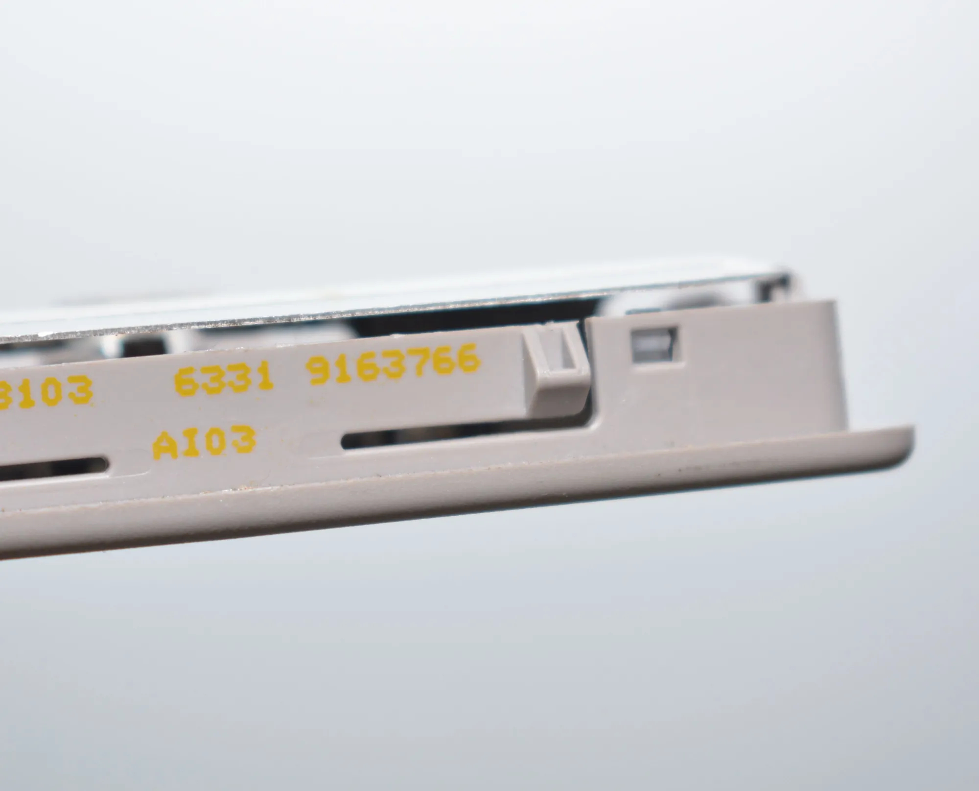 Interior Lighting – OEM 9163766 · BMW 7 (F01, F02) BMW 7 (F01, F02) 730 d 2009 – 5