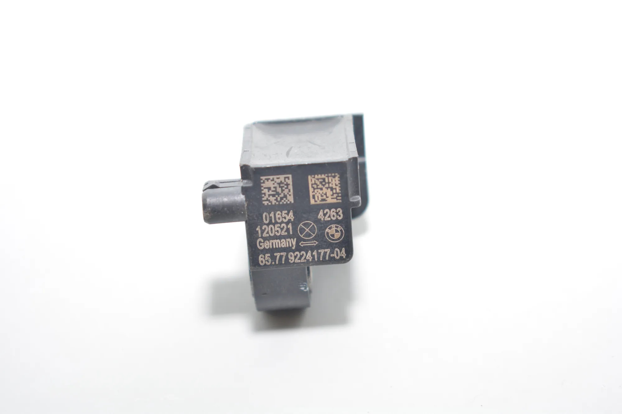 Left Side Impact Sensor – OEM 9224177 · BMW 5 Touring (F11) BMW 5 Touring (F11) 520 d 2010 – 5
