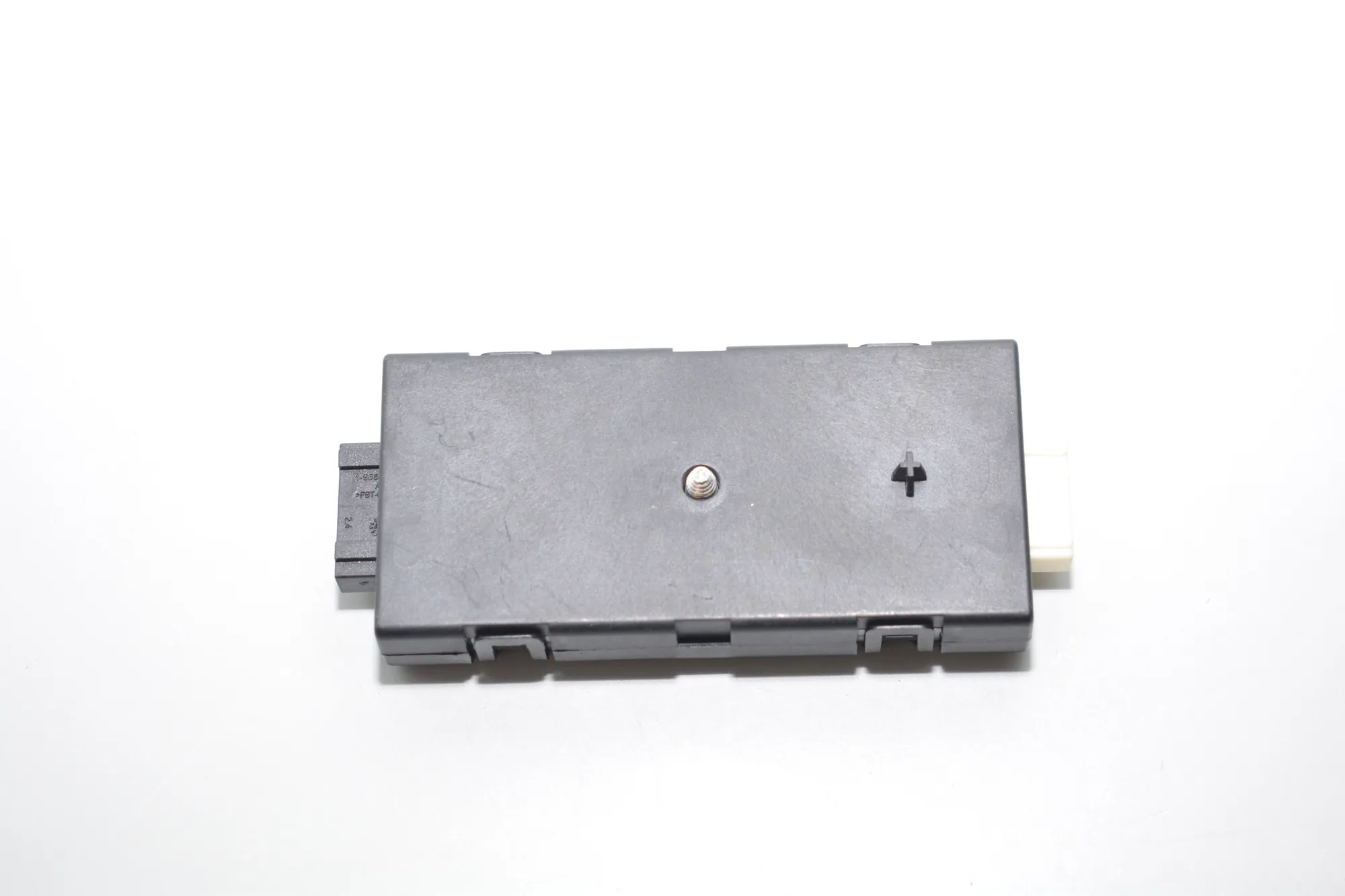 Antenna Amplifier – OEM 9199865 · BMW 5 Gran Turismo (F07) BMW 5 Gran Turismo (F07) 520 d 2011 – 4