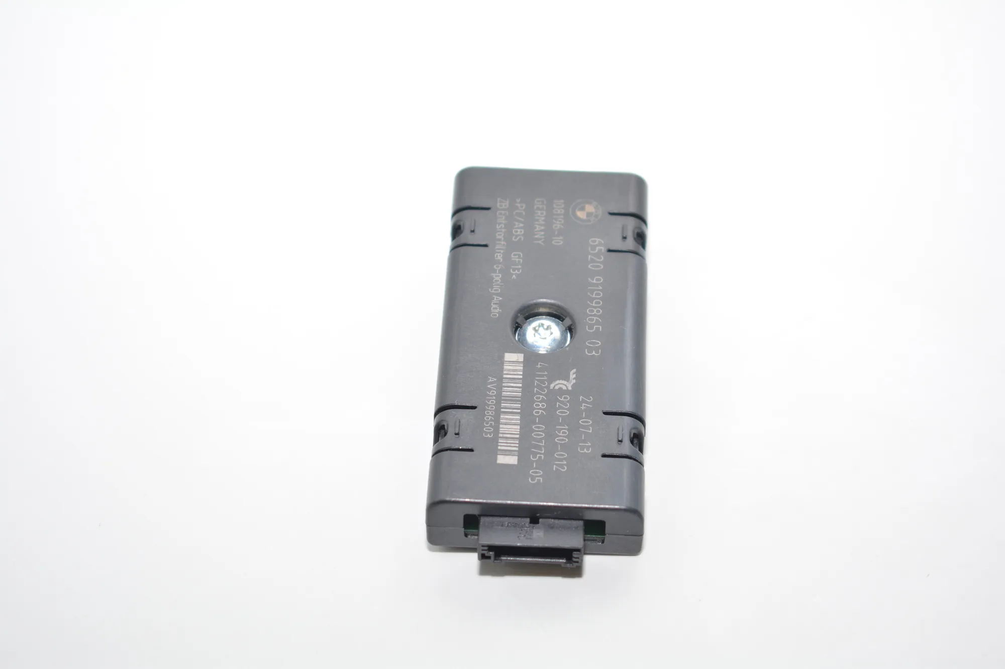 Antenna Amplifier – OEM 9199865 · BMW 5 Gran Turismo (F07) BMW 5 Gran Turismo (F07) 520 d 2011 – 2