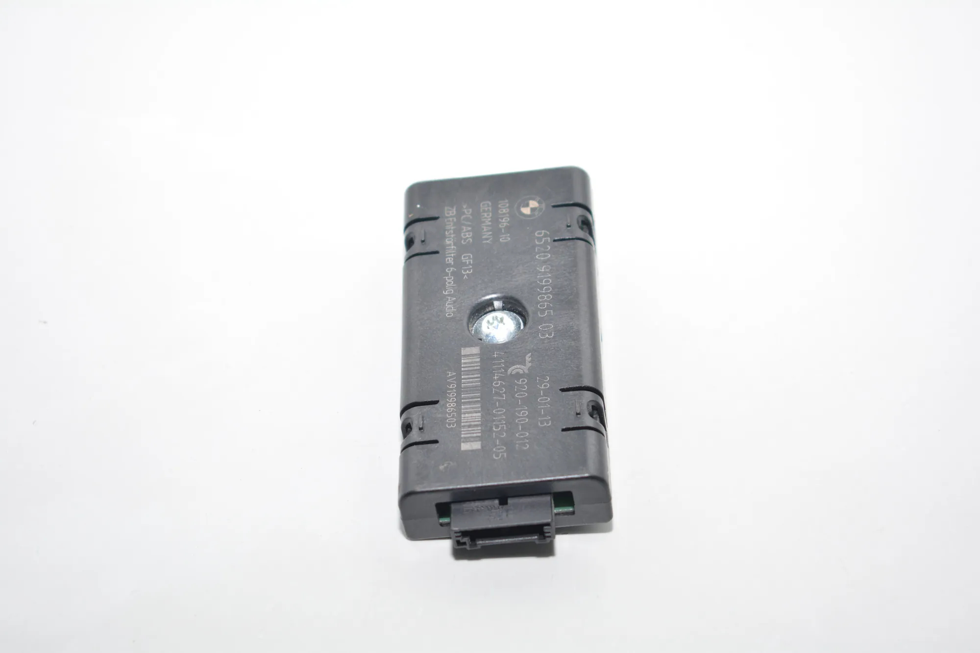 Antenna Amplifier – OEM 9199865 · BMW 5 Touring (F11) BMW 5 Touring (F11) 520 d 2010 – 3