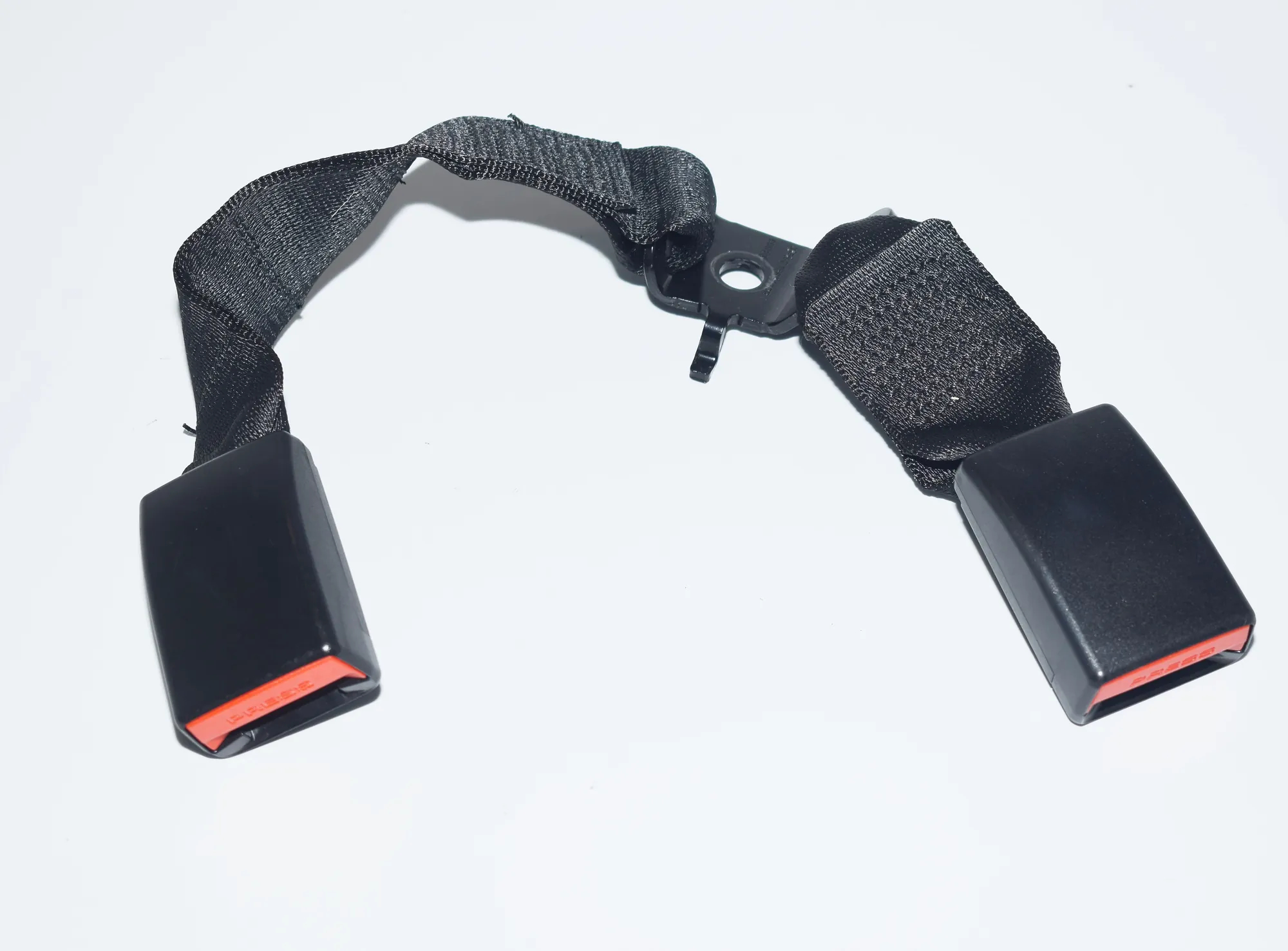 Rear Middle Seat Buckle – OEM 7243310 · BMW 3 (F30, F80) 328 i 2012