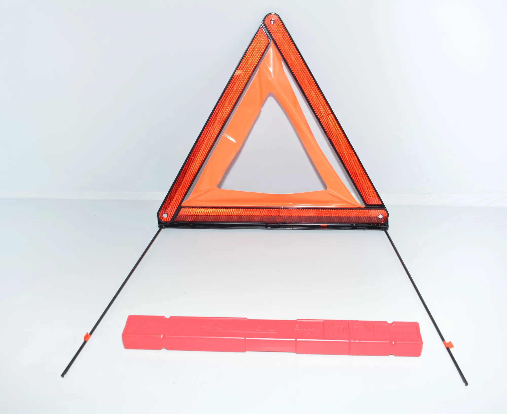 Warning Triangle – OEM 6770487 · BMW 3 (F30, F80) 330 d xDrive 2013 – 2