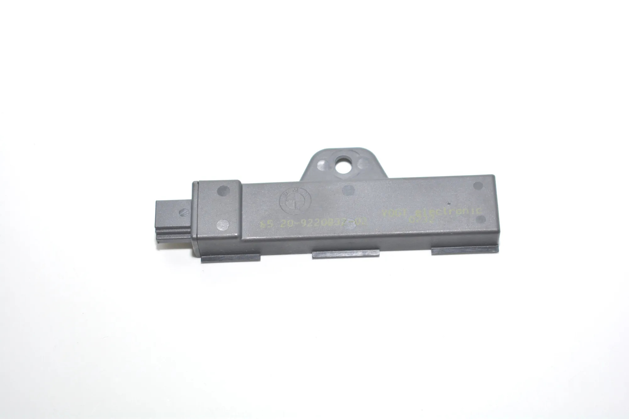 Antenna – OEM 9220832 · BMW 3 (F30, F80) 330 d xDrive 2013 – 2