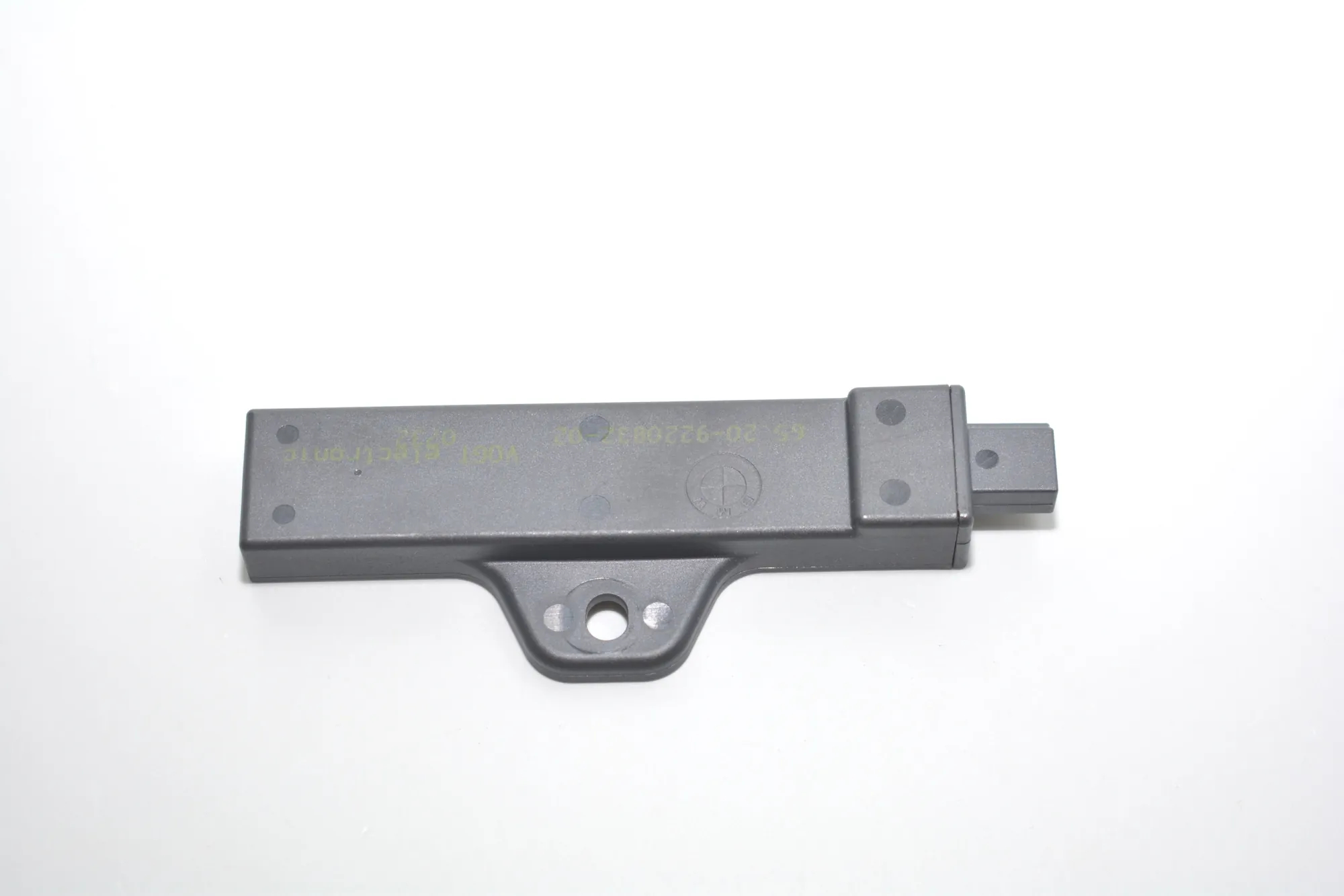 Antenna – OEM 9220832 · BMW 3 (F30, F80) 330 d xDrive 2013