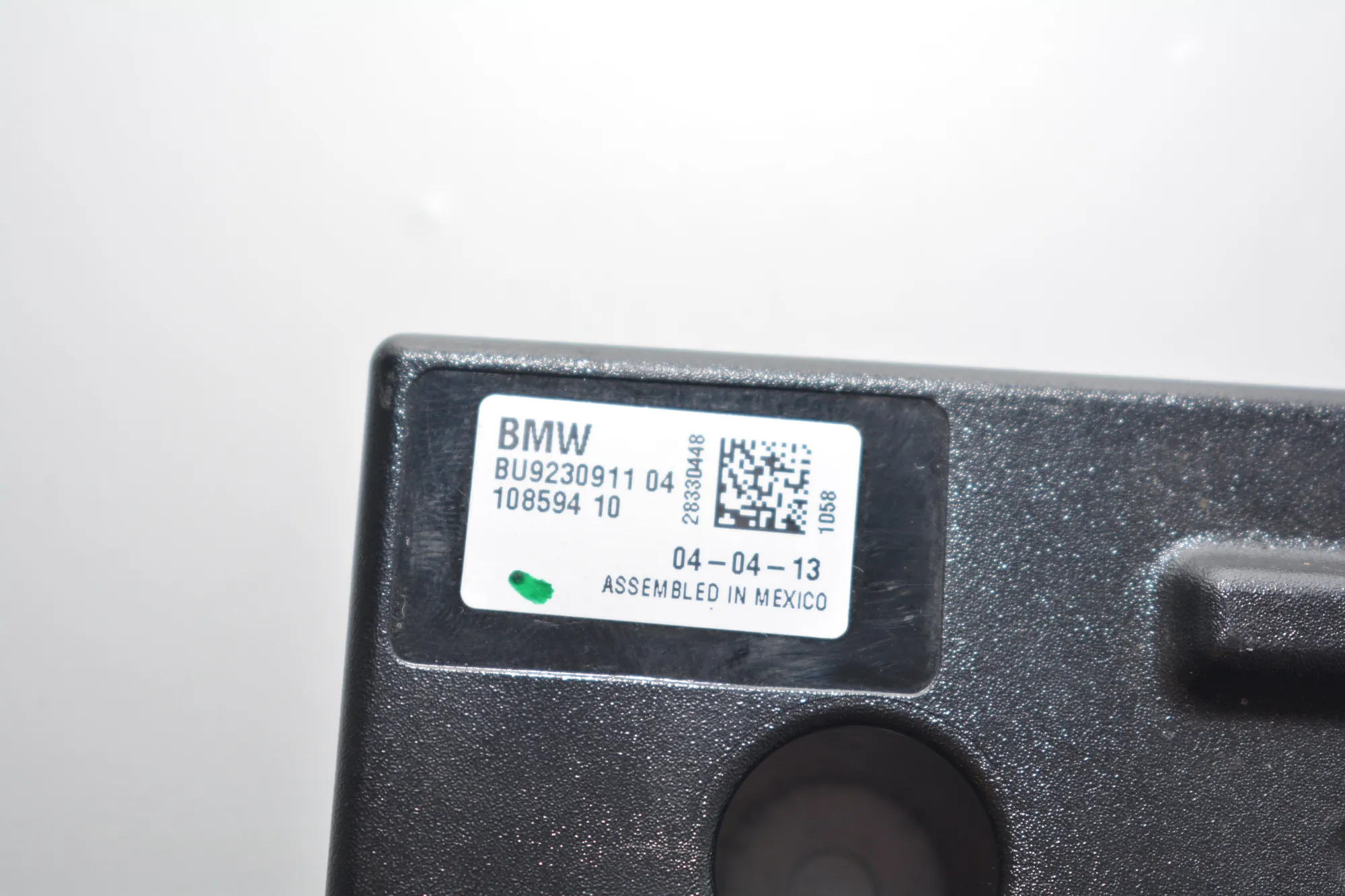 Antenna – OEM 9230911 · BMW 3 (F30, F80) 330 d xDrive 2013 – 4