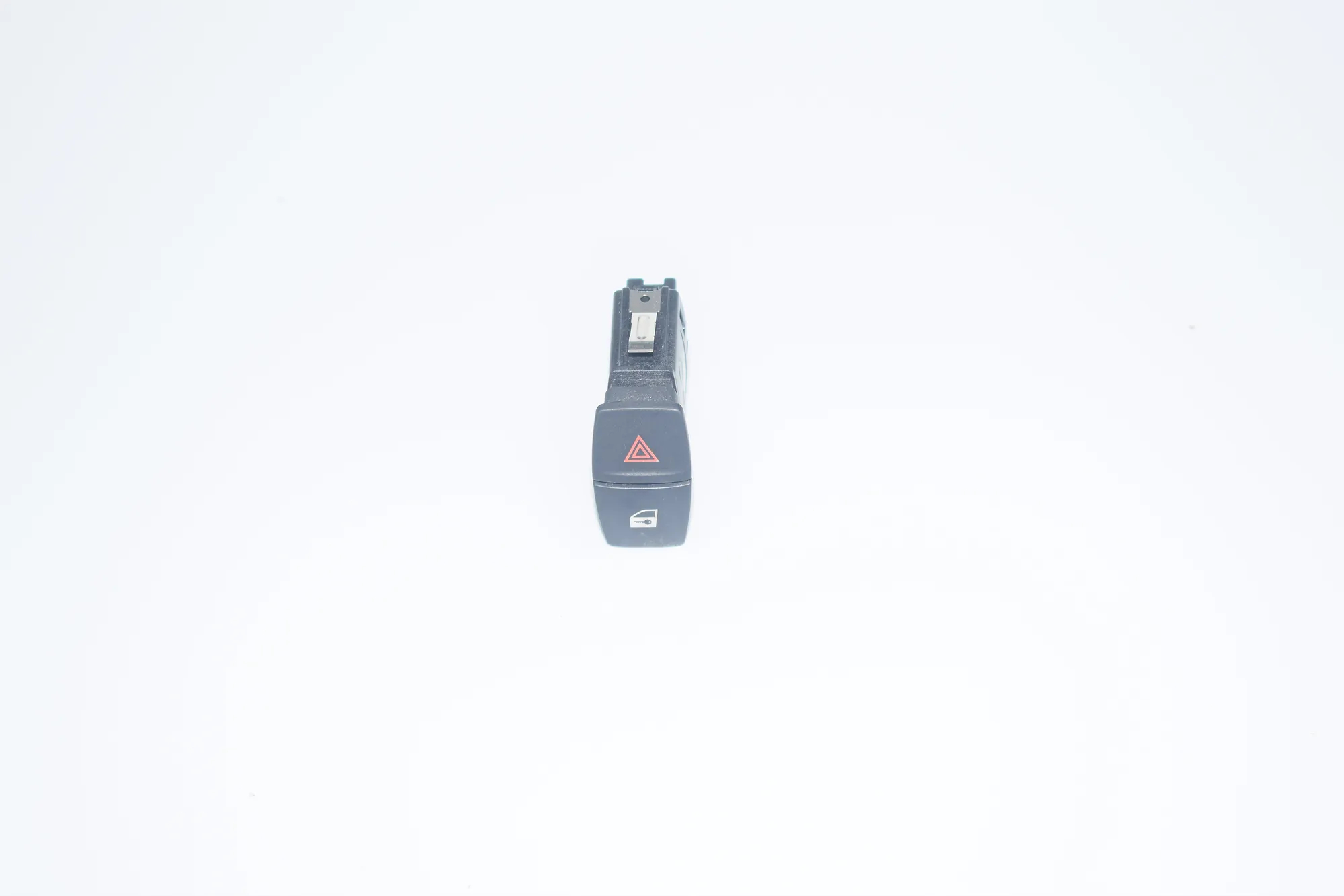 Hazard Button – OEM 9231786 · BMW 3 (F30, F80) 328 i 2012 – 3