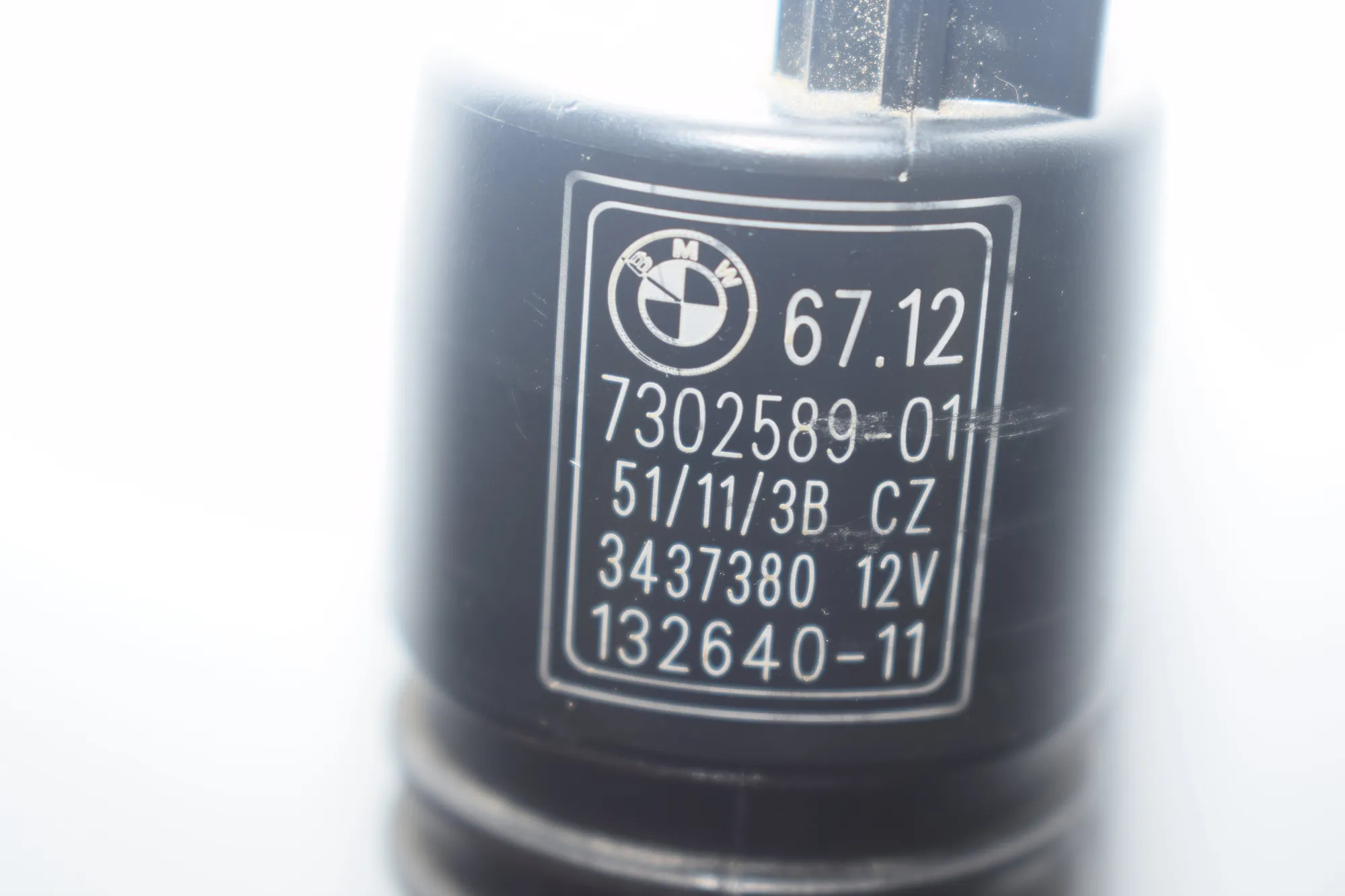 Washer Tank Motor – OEM 7302589 · BMW 3 (F30, F80) 328 i 2012 – 4
