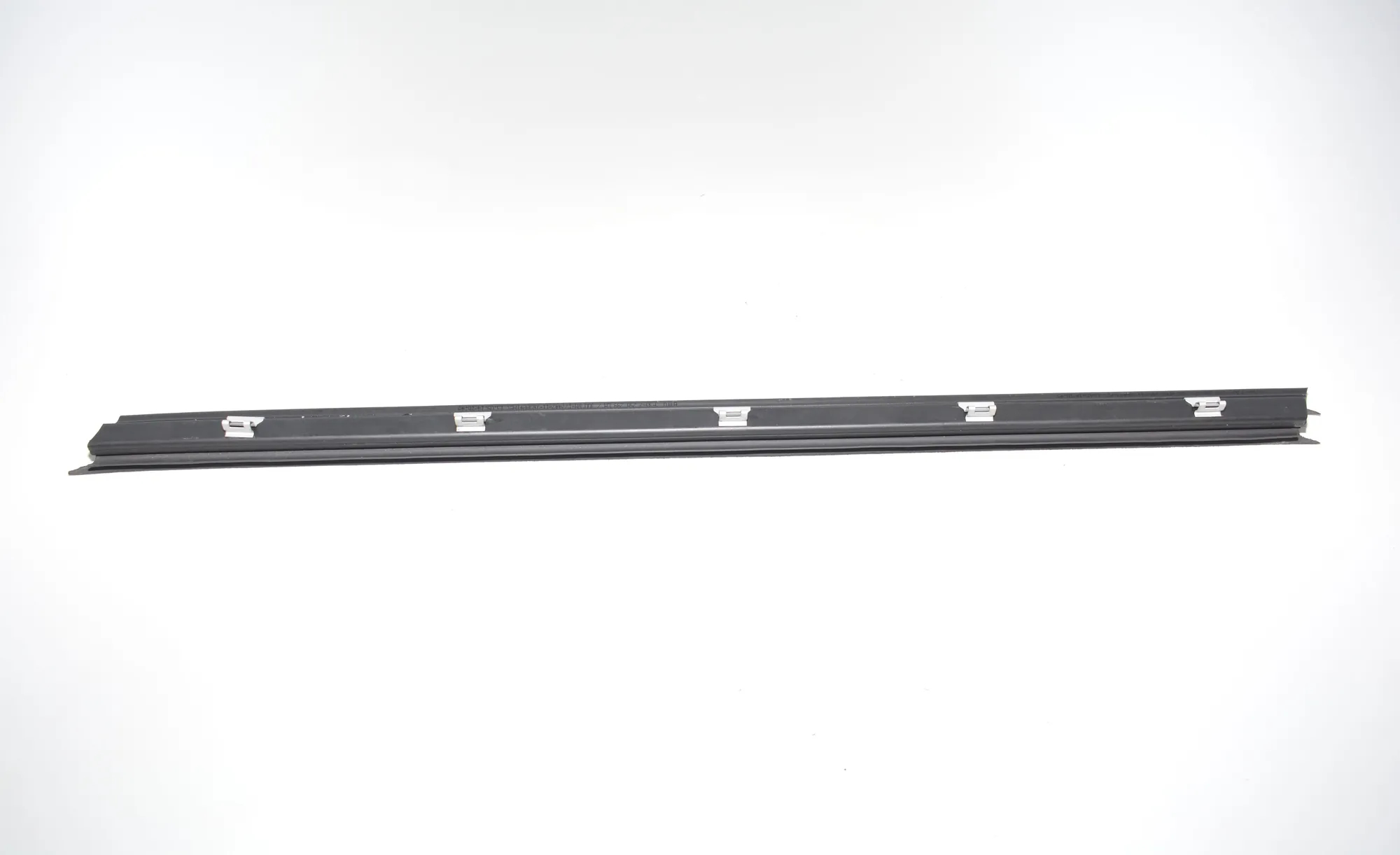 Front Right Door Window Molding – OEM 7258299 · BMW 3 (F30, F80) 330 d xDrive 2013 – 4