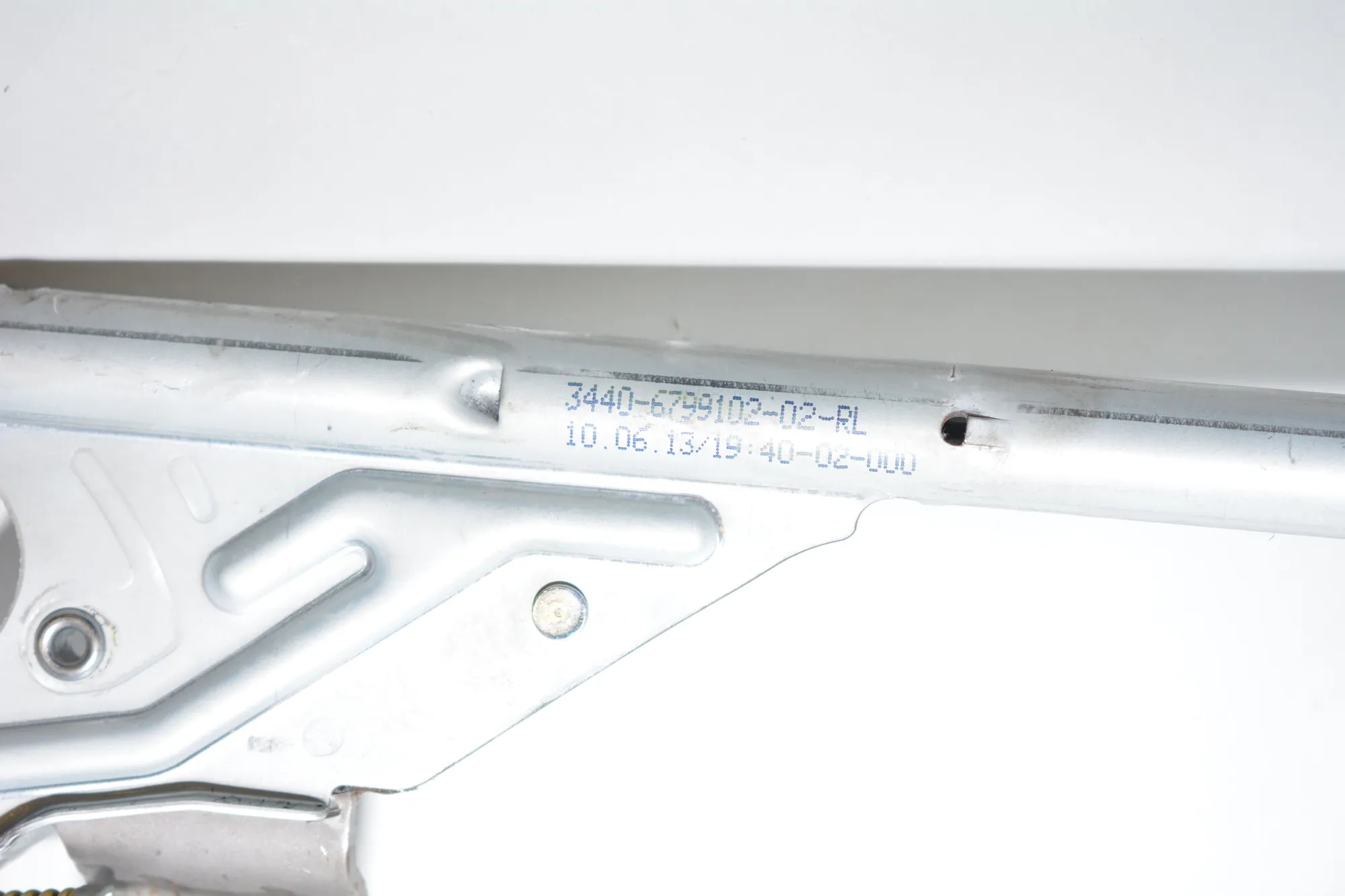 Handbrake Handle – OEM 6799102 · BMW 3 (F30, F80) 330 d xDrive 2013 – 5