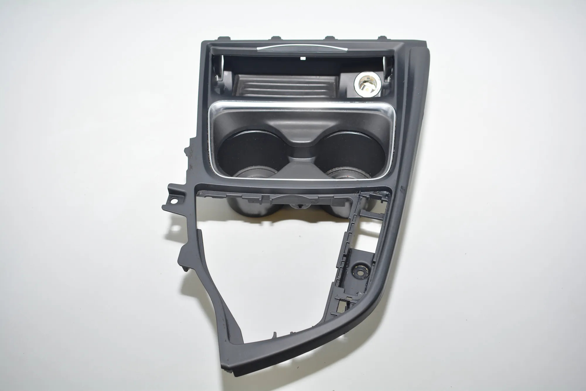 Cup Holder – OEM 9218926 · BMW 3 (F30, F80) 330 d xDrive 2013 – 3