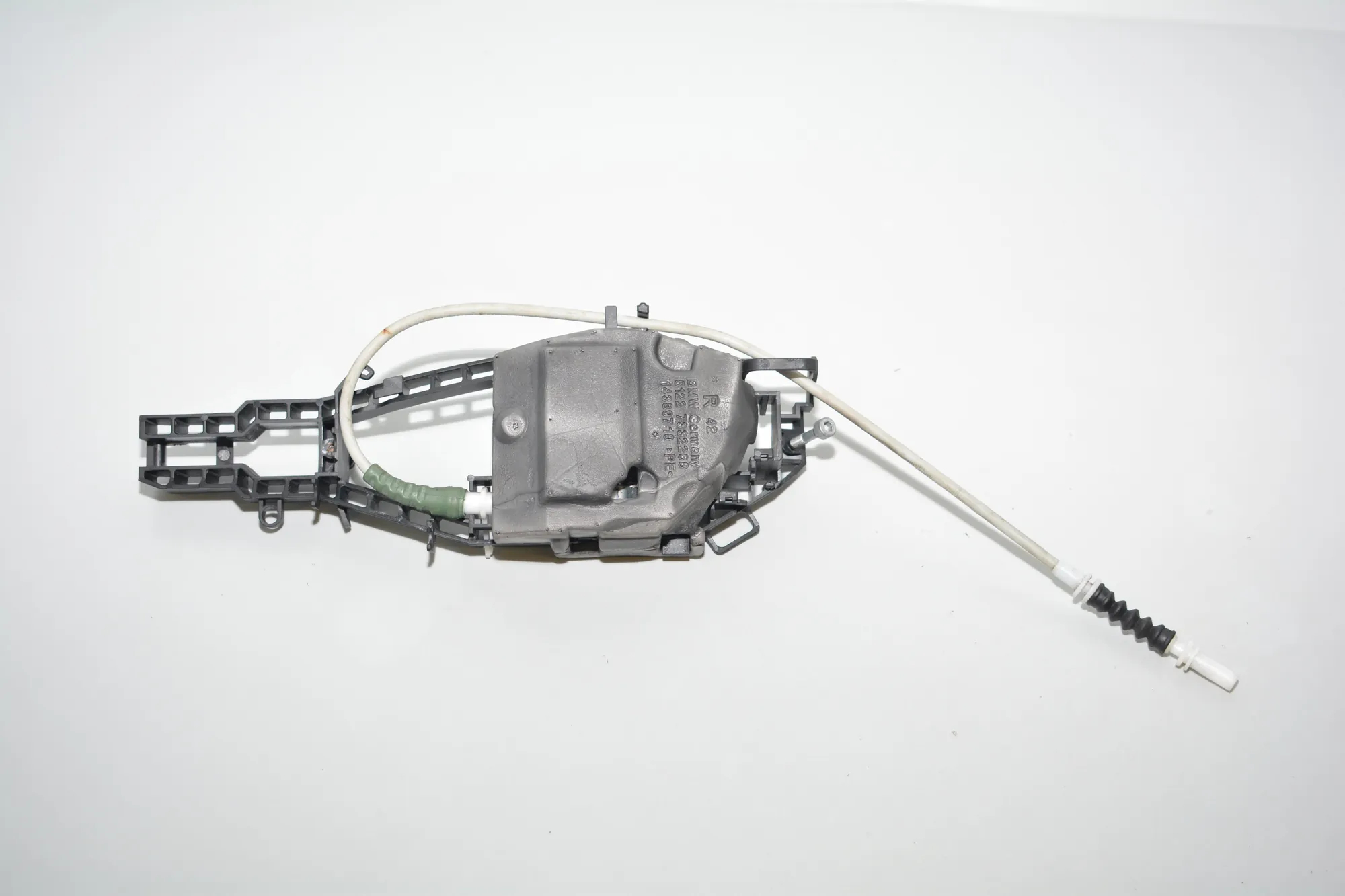 Rear Right Door Interior Handle Frame – OEM 7242568 · BMW 3 (F30, F80) 330 d xDrive 2013